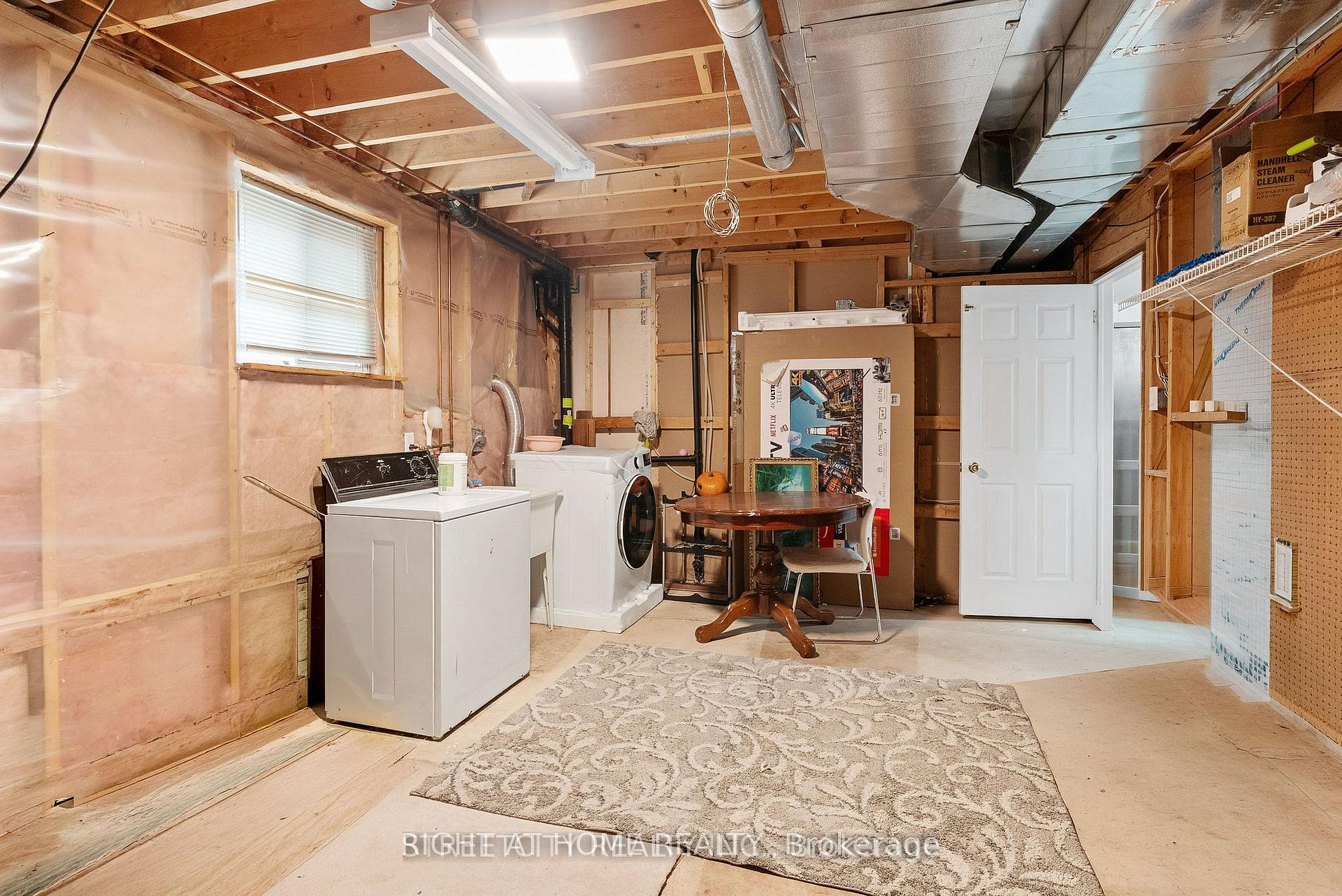 Photo 28 of 126 Meadowridge Road, London, North M — HOMEH