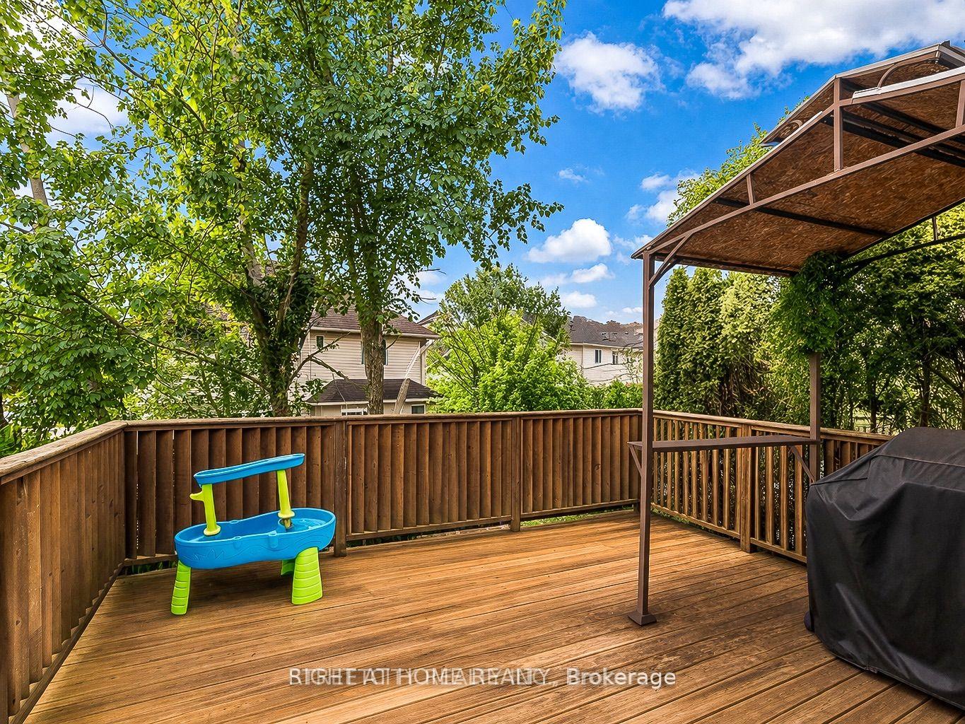 Photo 30 of 126 Meadowridge Road, London, North M — HOMEH