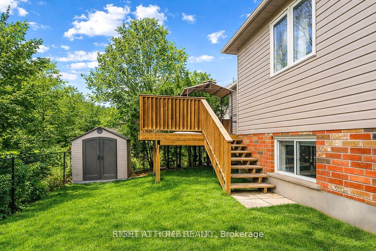 Photo 31 of 126 Meadowridge Road, London, North M — HOMEH