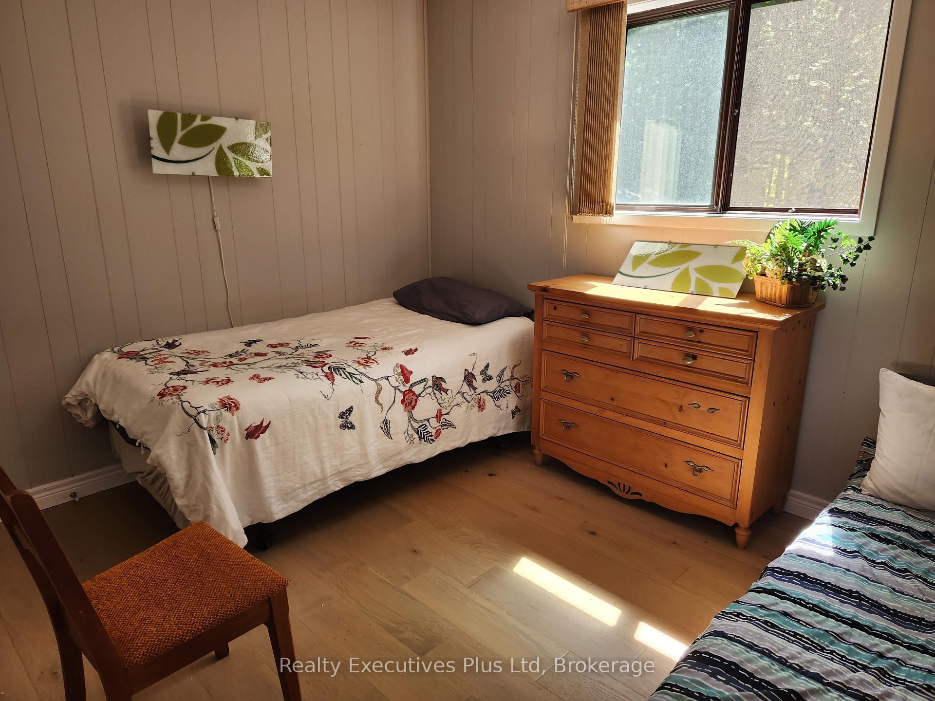 Photo 14 of 2 Zelia Court, Tiny, Rural Tiny — HOMEH