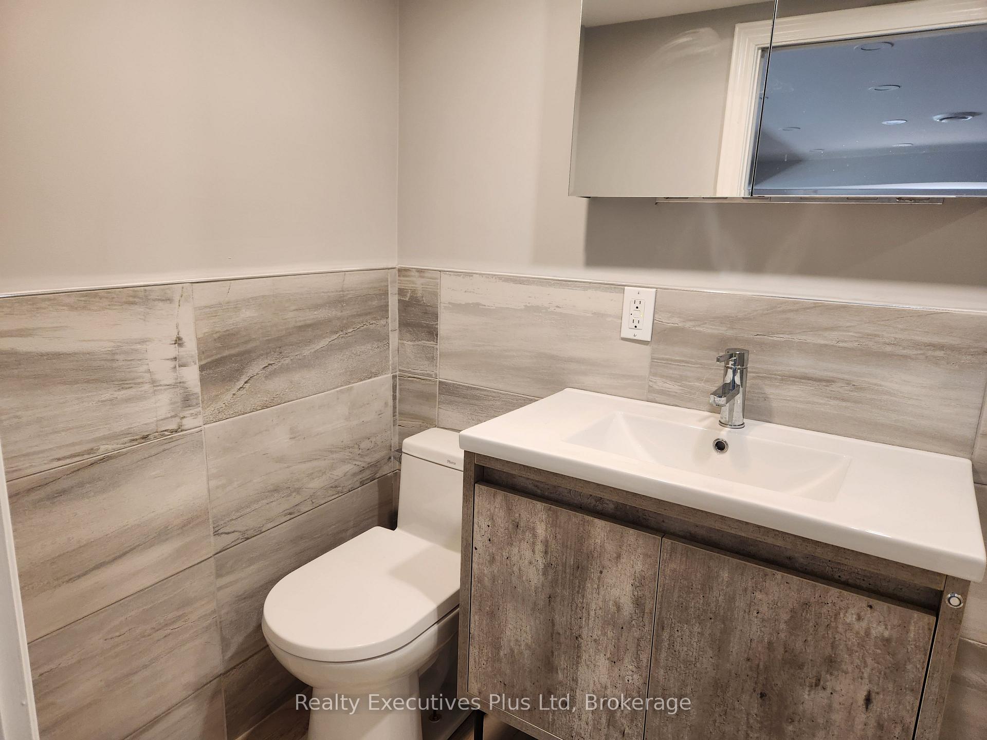 Photo 17 of 2 Zelia Court, Tiny, Rural Tiny — HOMEH