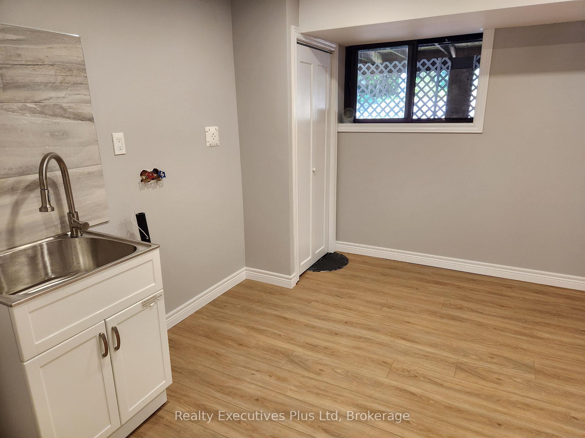Photo 18 of 2 Zelia Court, Tiny, Rural Tiny — HOMEH