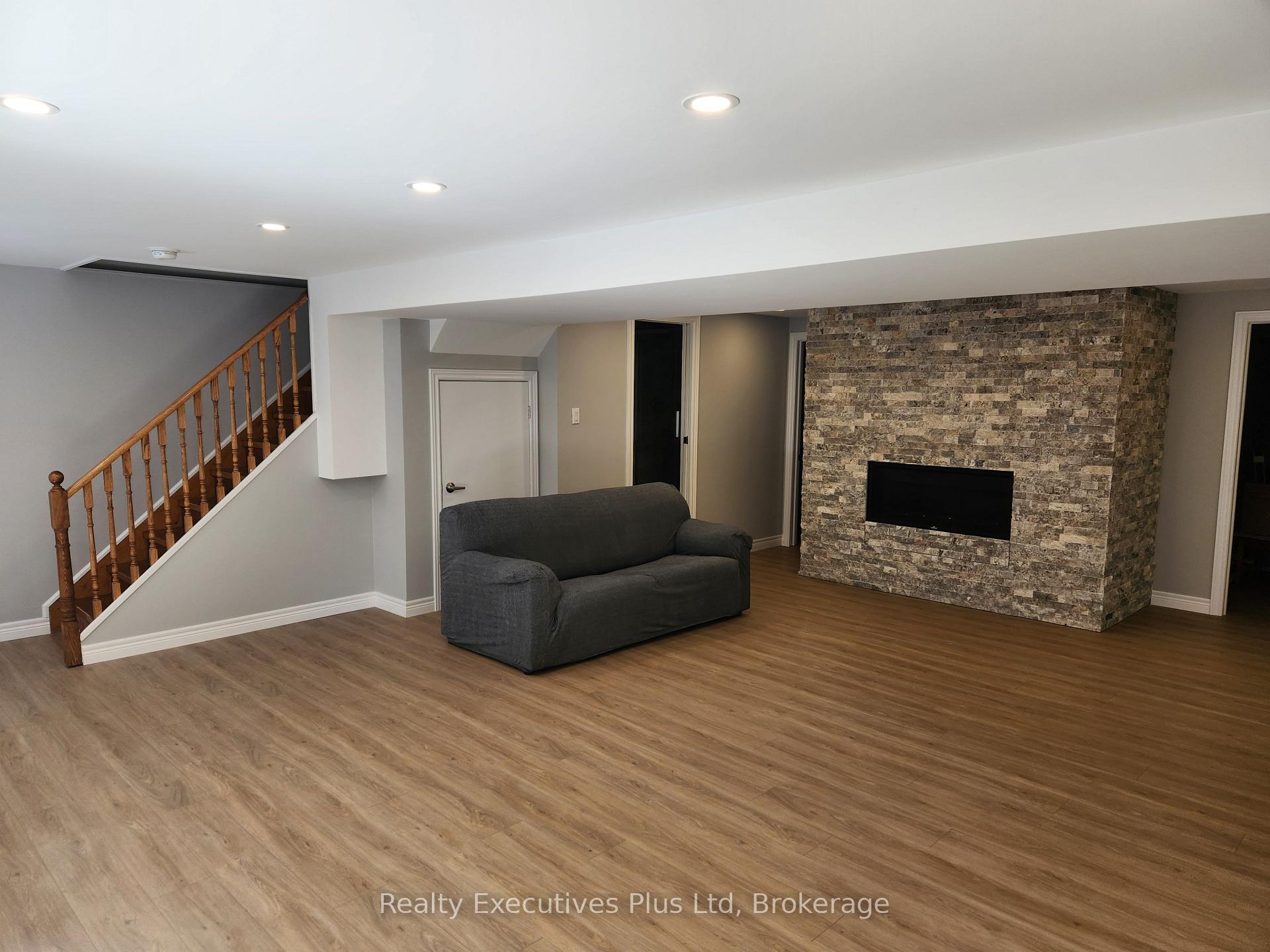 Photo 21 of 2 Zelia Court, Tiny, Rural Tiny — HOMEH