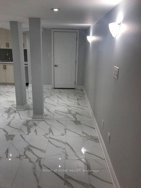 Photo 11 of Unit 2, 84 Rising Hill Ridge, Brampton, Bram West — HOMEH