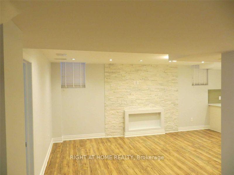 Photo 12 of Unit 2, 84 Rising Hill Ridge, Brampton, Bram West — HOMEH