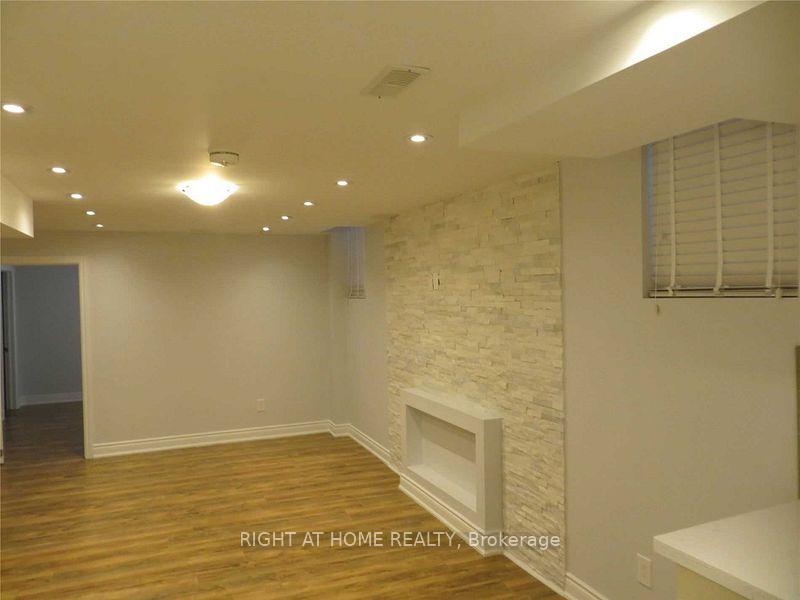 Photo 14 of Unit 2, 84 Rising Hill Ridge, Brampton, Bram West — HOMEH