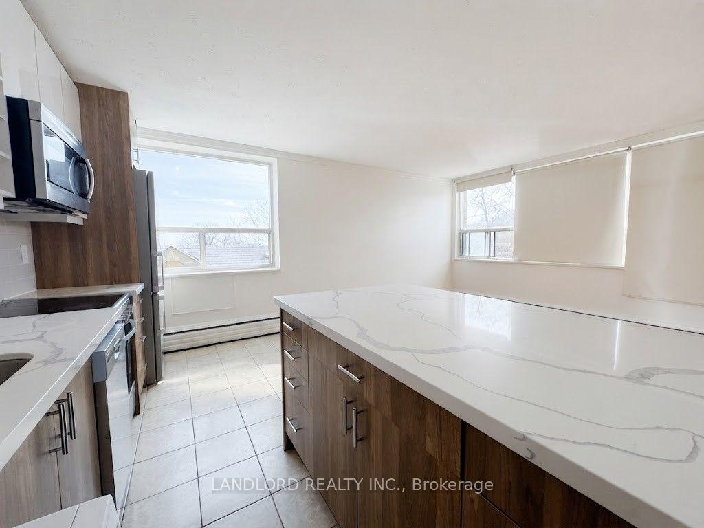 Photo 13 of Unit 31, 140 Springhurst Avenue, Toronto, South Parkdale — HOMEH