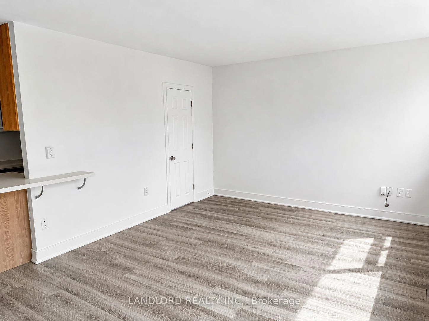 Photo 6 of Unit 31, 140 Springhurst Avenue, Toronto, South Parkdale — HOMEH