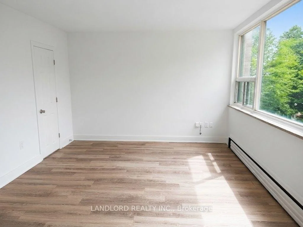 Photo 10 of Unit 31, 140 Springhurst Avenue, Toronto, South Parkdale — HOMEH