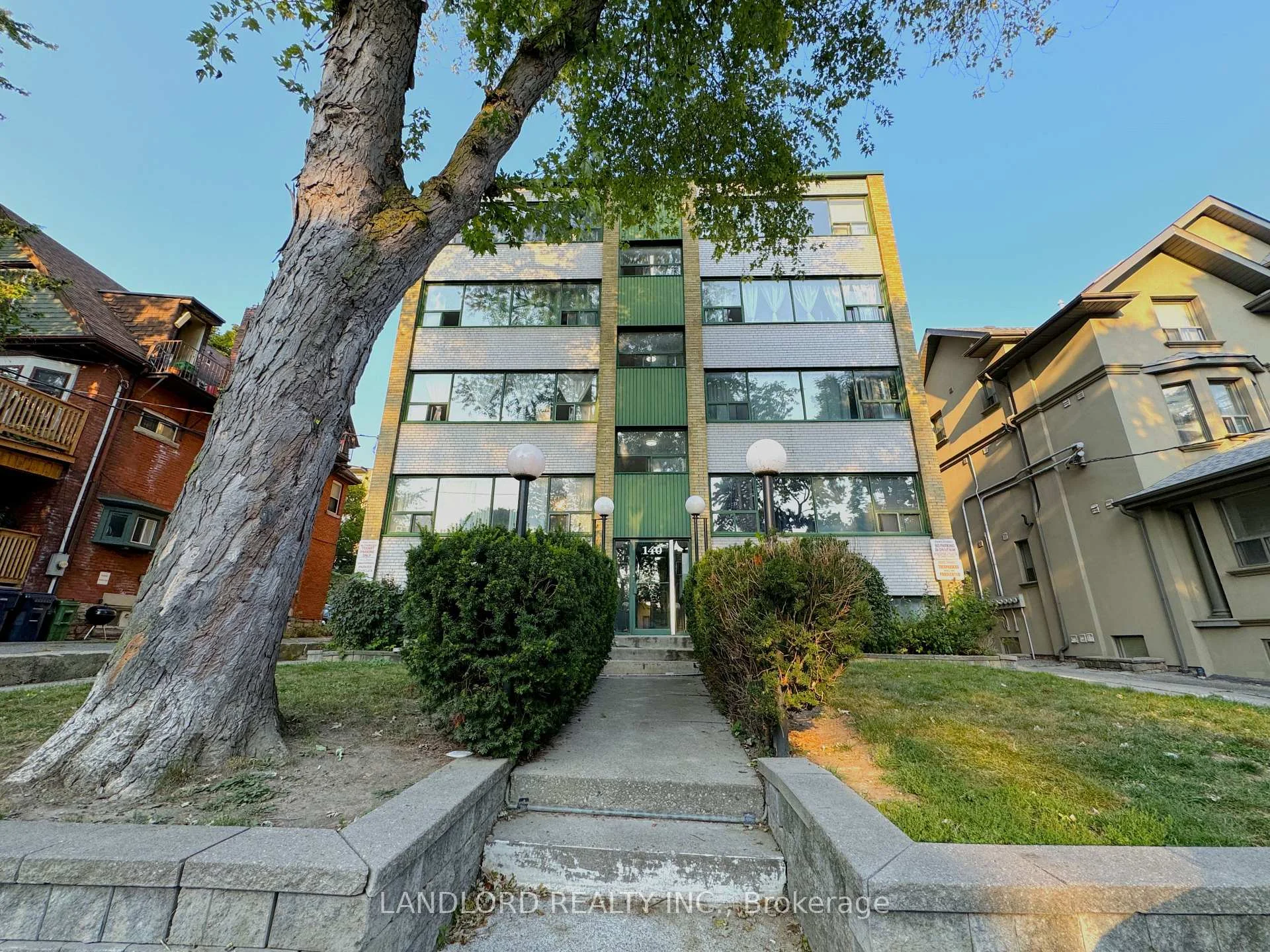 Photo 39 of Unit 31, 140 Springhurst Avenue, Toronto, South Parkdale — HOMEH