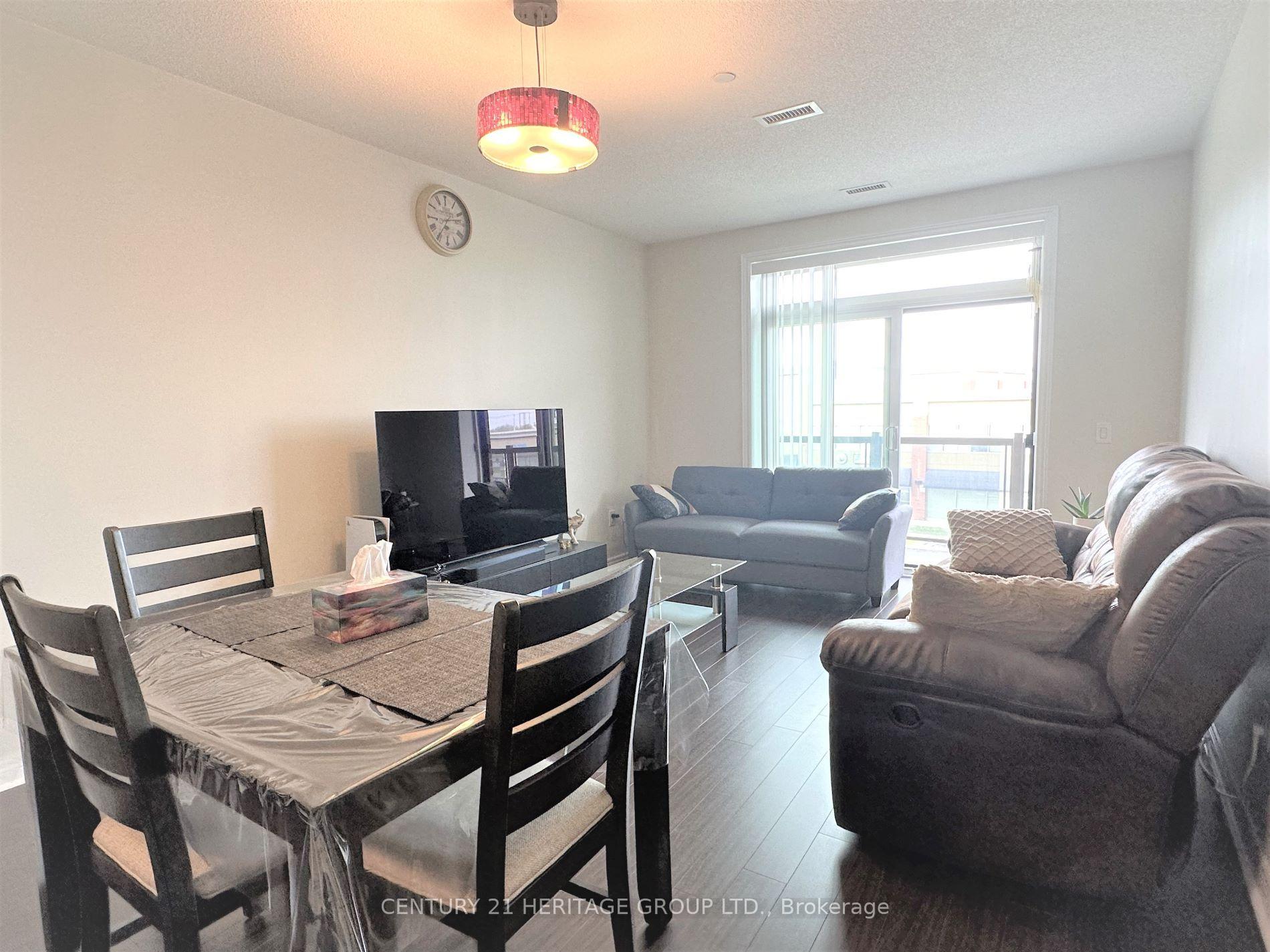 Photo 9 of Unit 32, 7325 Markham Street, Markham, Cedarwood — HOMEH
