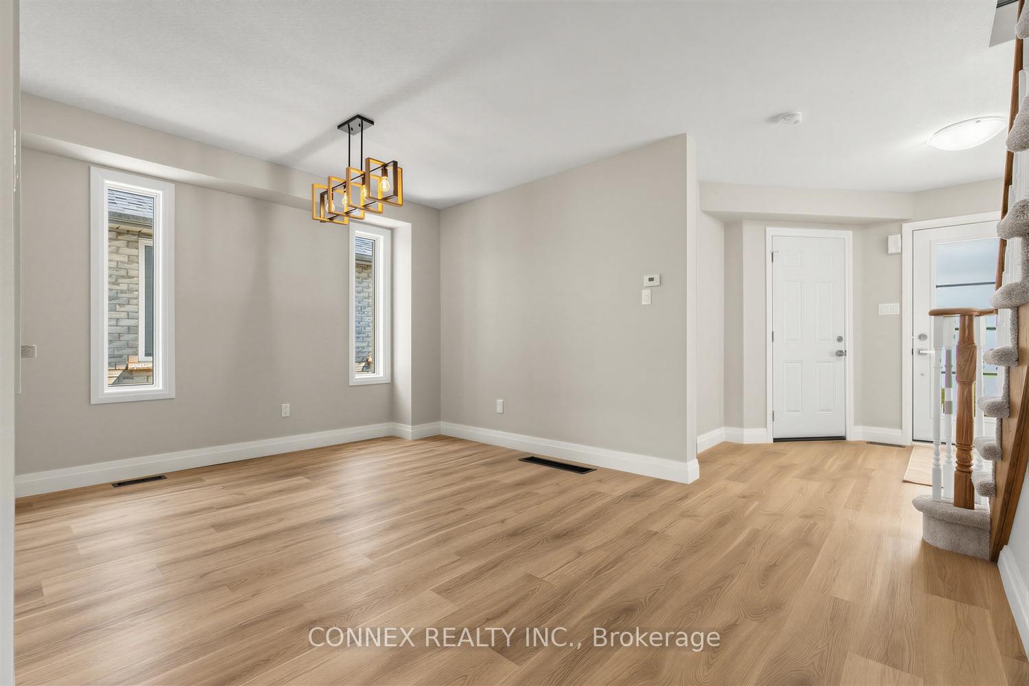 Photo 9 of 16 Mcavoy Drive, Barrie, Edgehill Drive — HOMEH