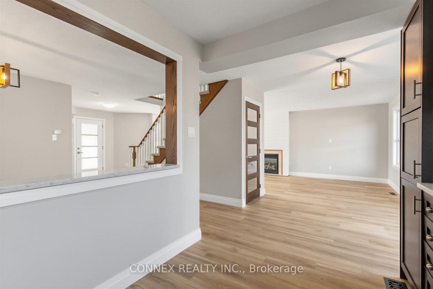 Photo 13 of 16 Mcavoy Drive, Barrie, Edgehill Drive — HOMEH