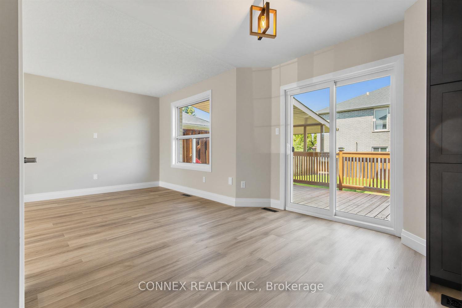Photo 14 of 16 Mcavoy Drive, Barrie, Edgehill Drive — HOMEH