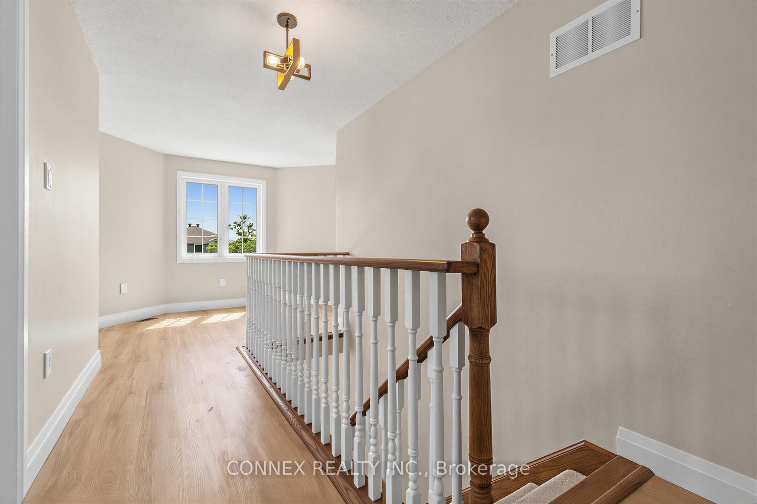 Photo 25 of 16 Mcavoy Drive, Barrie, Edgehill Drive — HOMEH