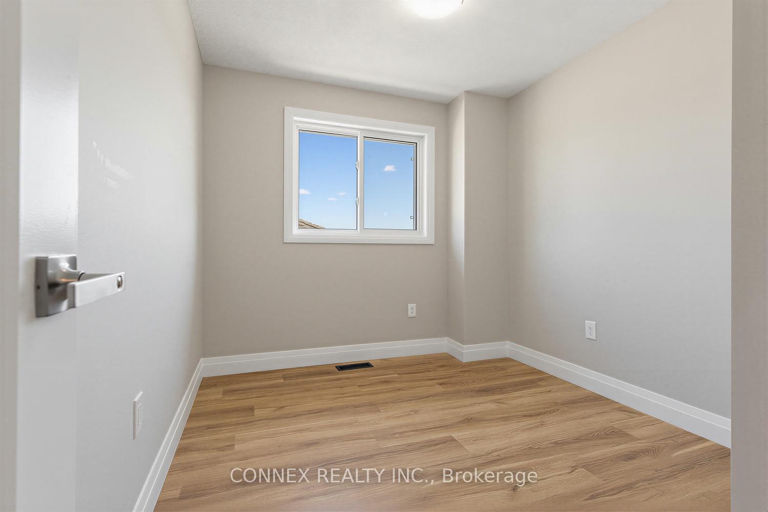 Photo 29 of 16 Mcavoy Drive, Barrie, Edgehill Drive — HOMEH