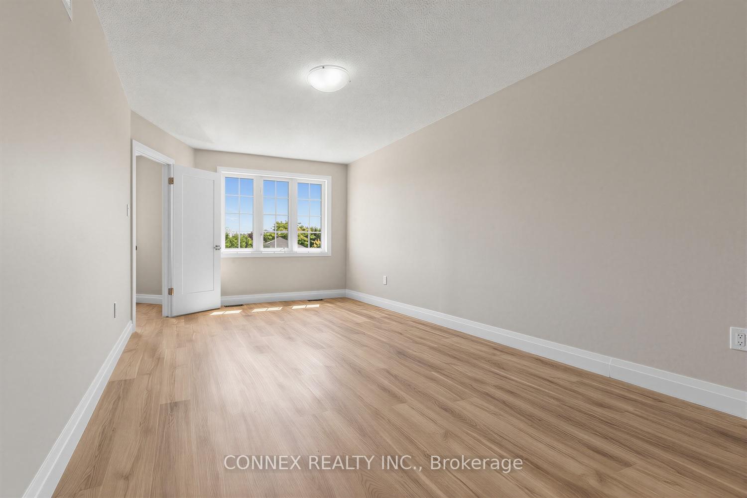 Photo 35 of 16 Mcavoy Drive, Barrie, Edgehill Drive — HOMEH