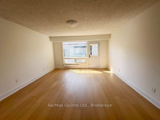 Photo 4 of Unit 6, 174 Queen Street, Quinte West, Trenton Ward — HOMEH