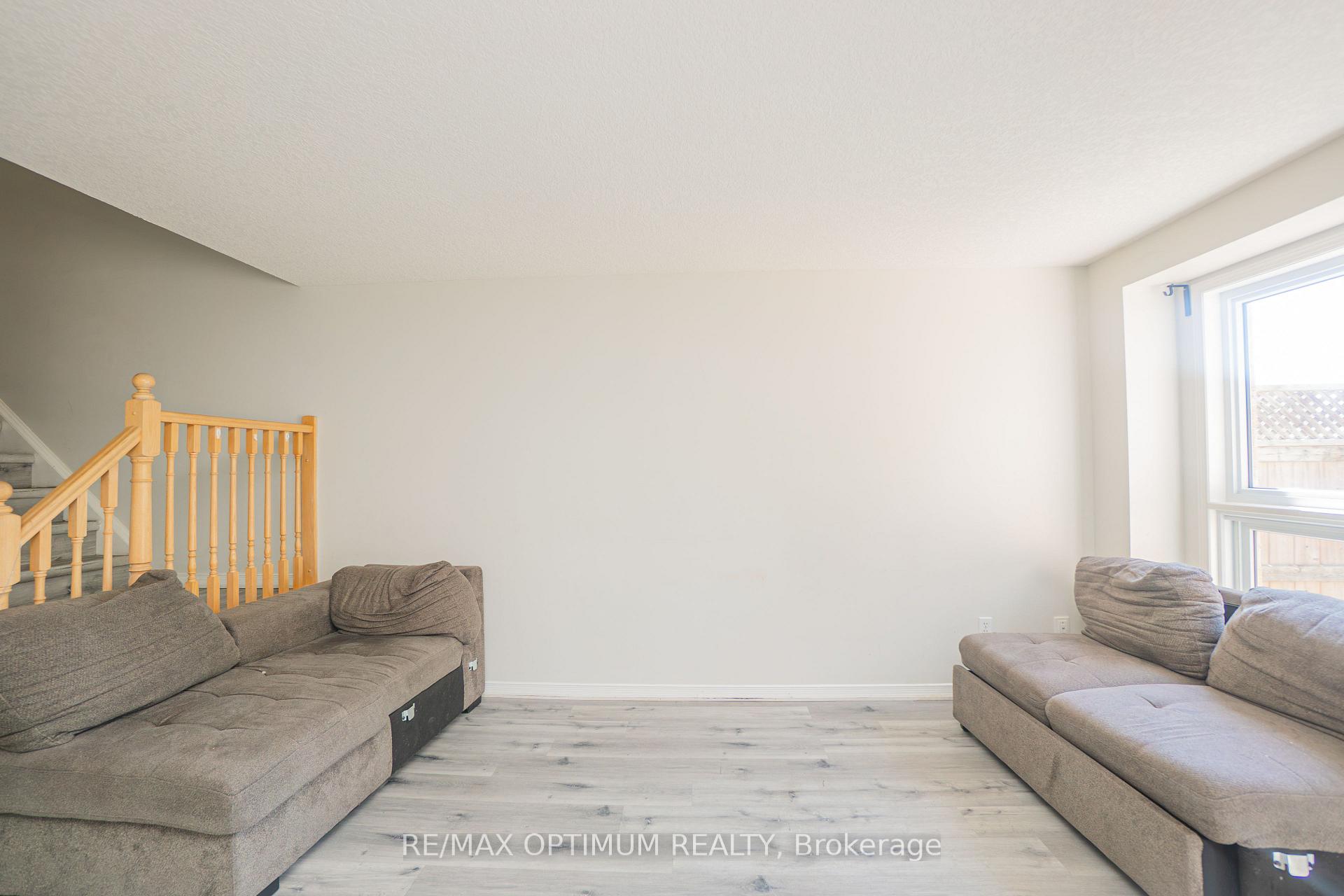Photo 7 of 139 Activa Avenue, Kitchener, Larentian West — HOMEH