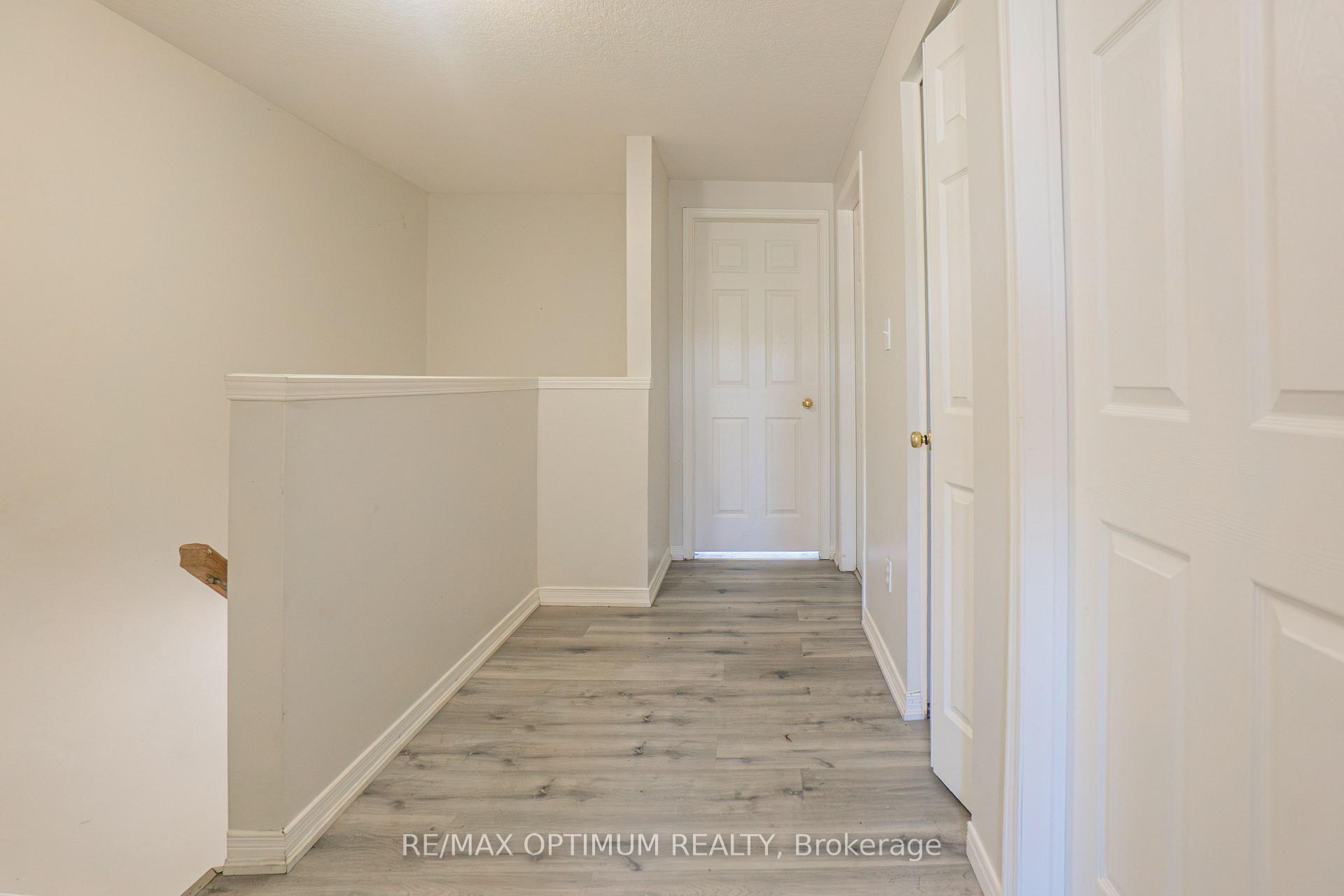 Photo 19 of 139 Activa Avenue, Kitchener, Larentian West — HOMEH