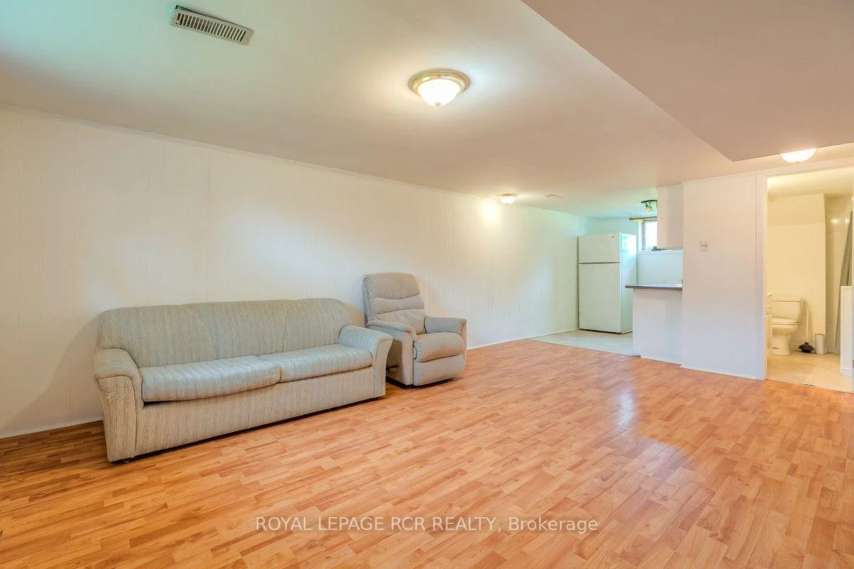 Photo 16 of 11 Jacksons Point Avenue, Georgina, Sutton & Jackson's Point — HOMEH