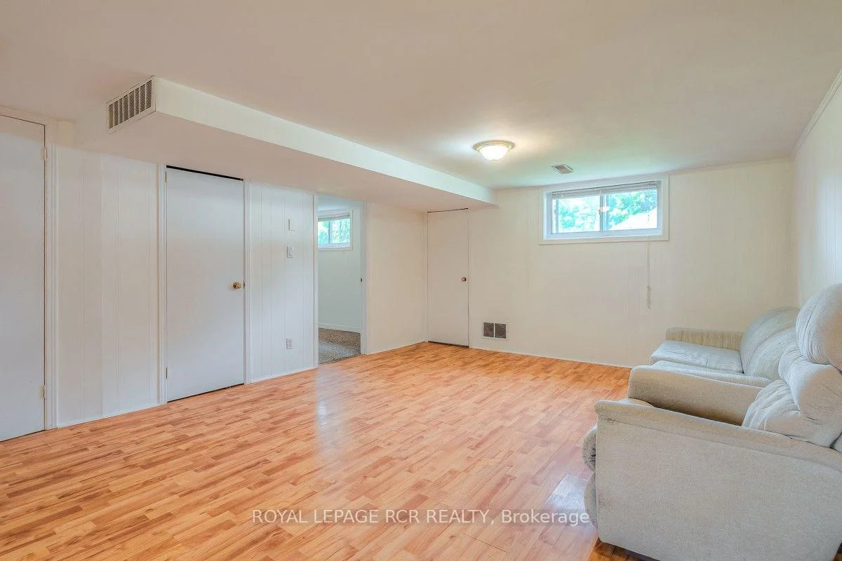 Photo 17 of 11 Jacksons Point Avenue, Georgina, Sutton & Jackson's Point — HOMEH