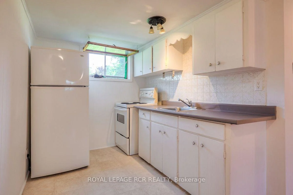 Photo 19 of 11 Jacksons Point Avenue, Georgina, Sutton & Jackson's Point — HOMEH