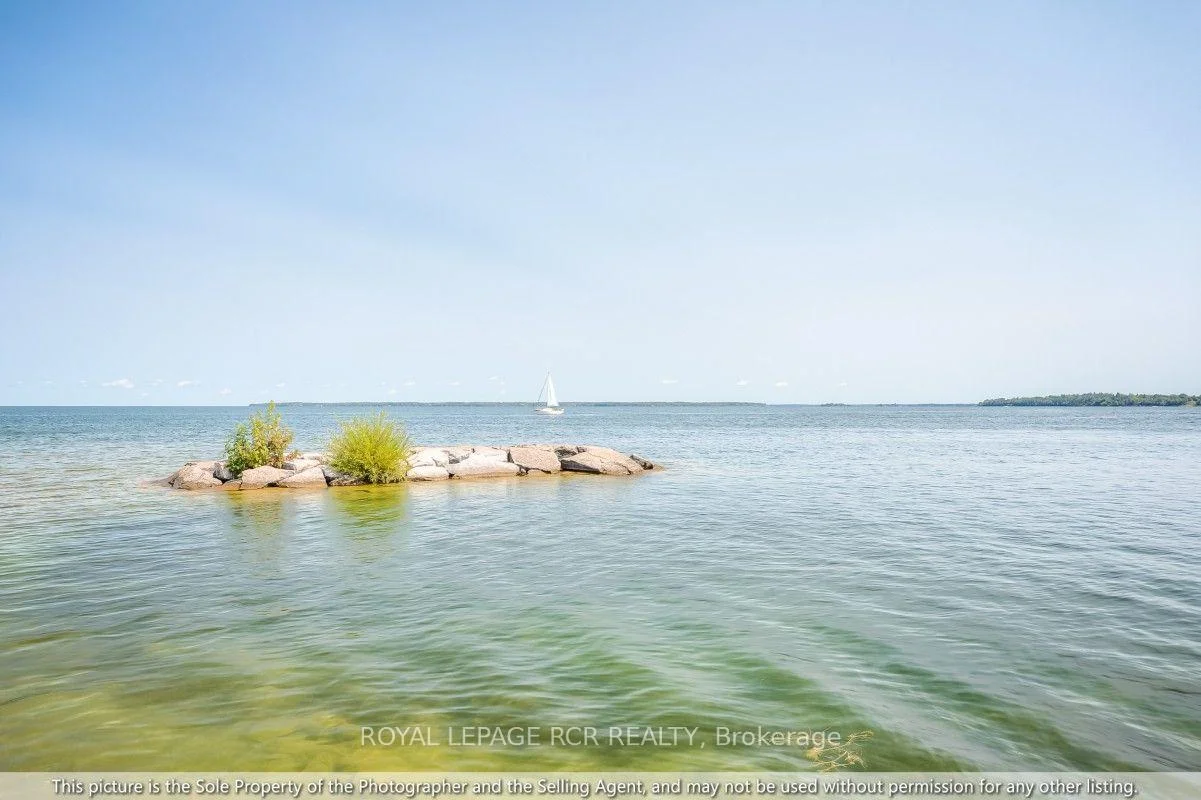 Photo 38 of 11 Jacksons Point Avenue, Georgina, Sutton & Jackson's Point — HOMEH