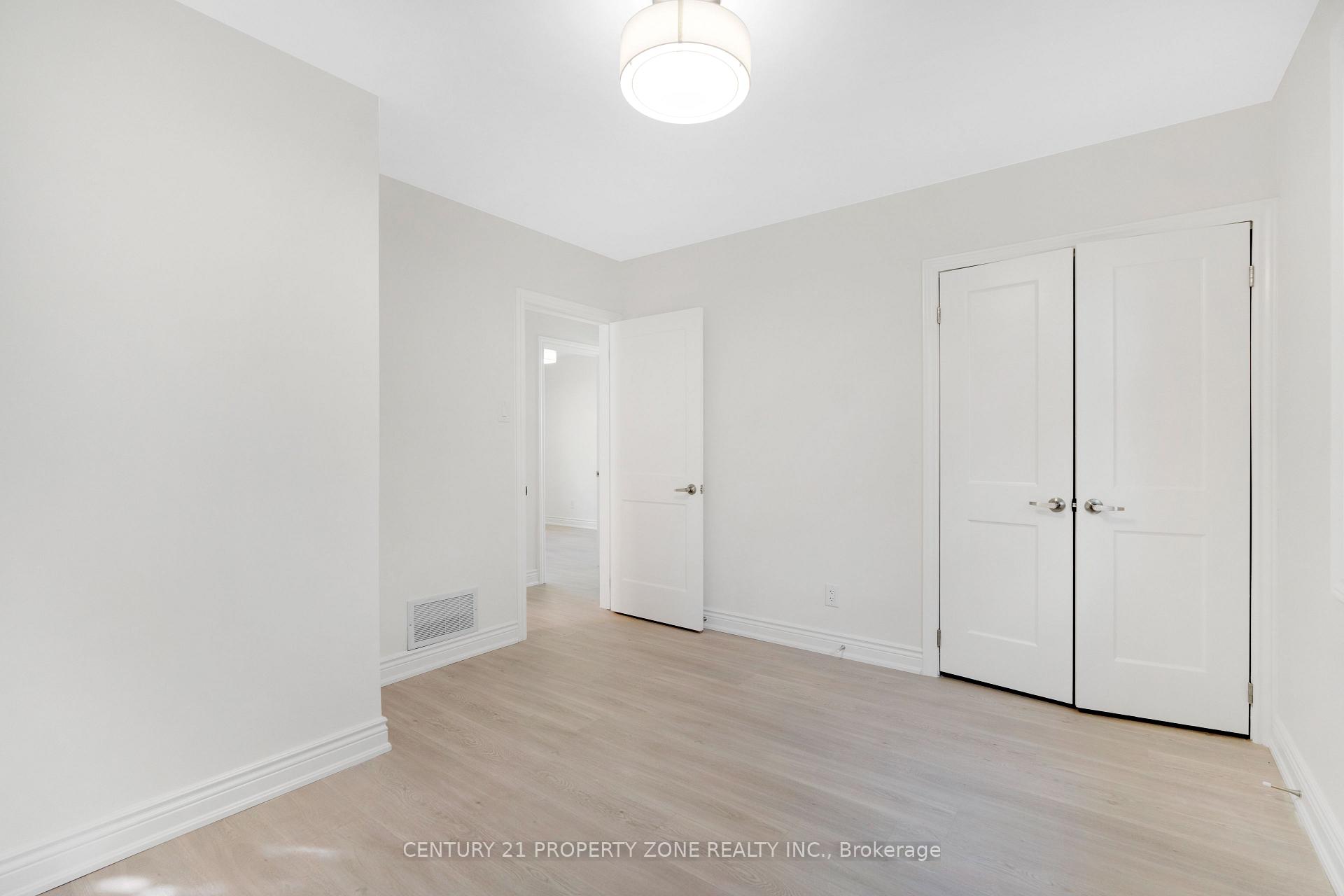 Photo 12 of 37 Adanac Drive, Scarborough, Cliffcrest — HOMEH