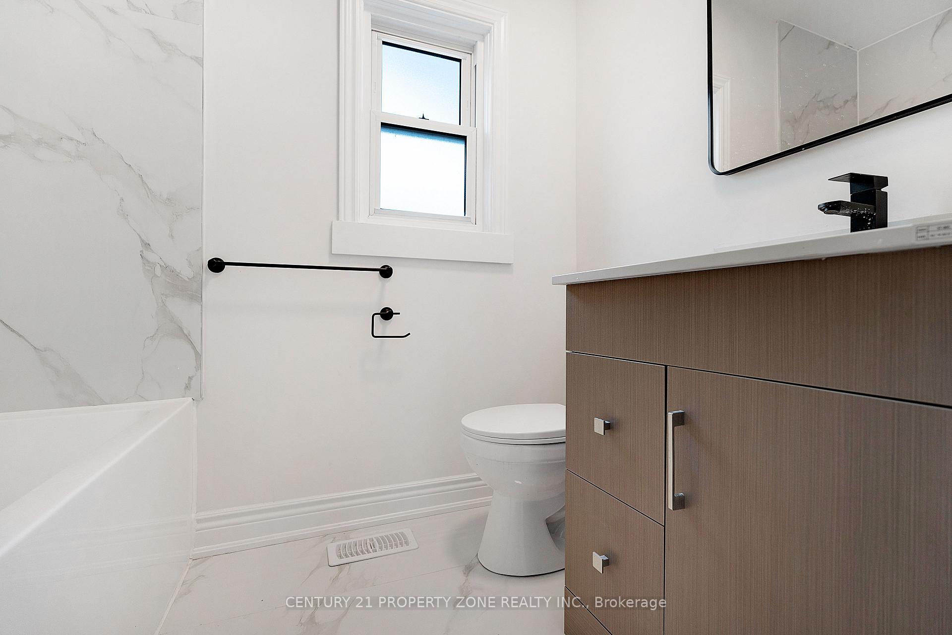 Photo 15 of 37 Adanac Drive, Scarborough, Cliffcrest — HOMEH