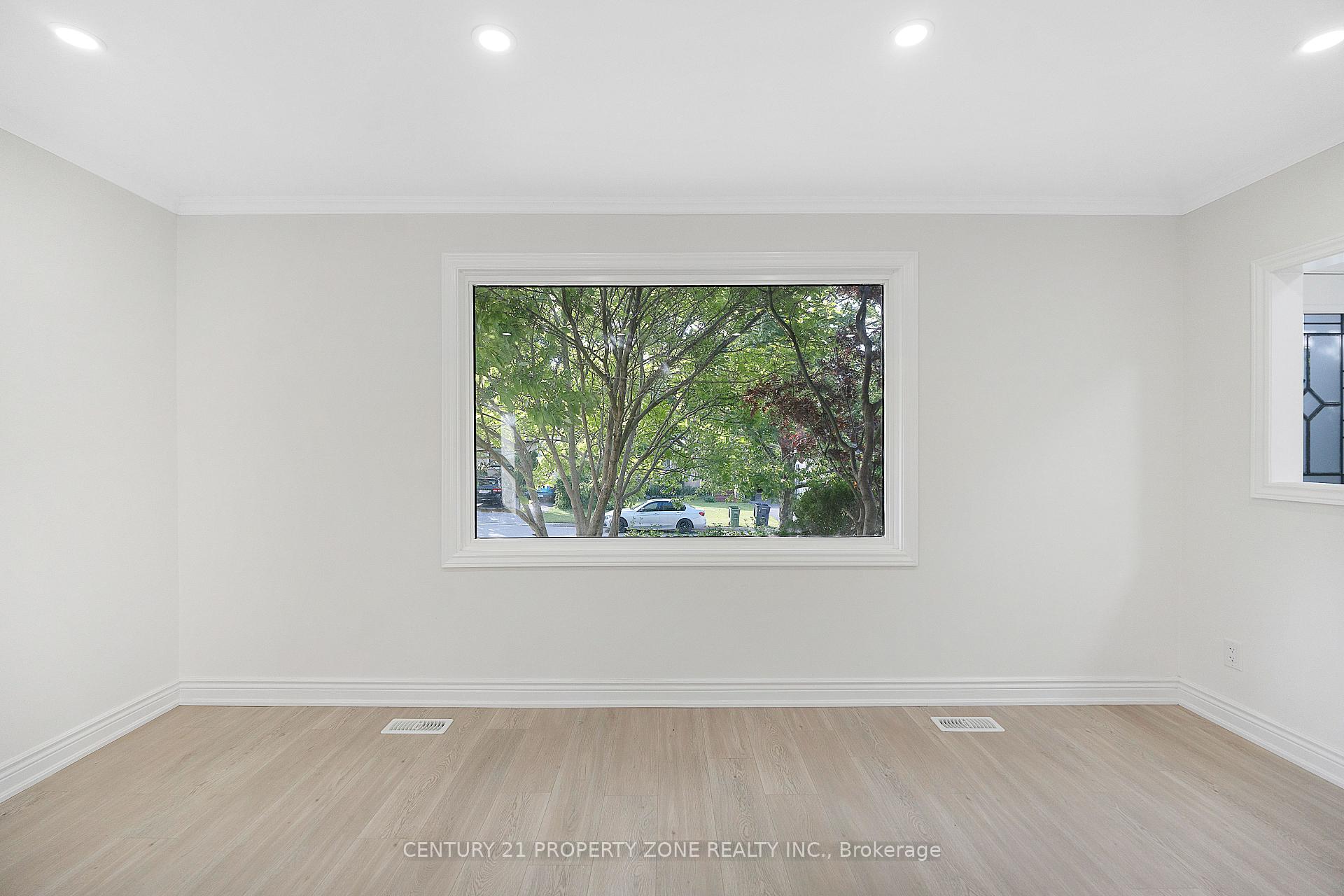 Photo 21 of 37 Adanac Drive, Scarborough, Cliffcrest — HOMEH