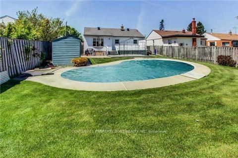 Photo 25 of 37 Adanac Drive, Scarborough, Cliffcrest — HOMEH
