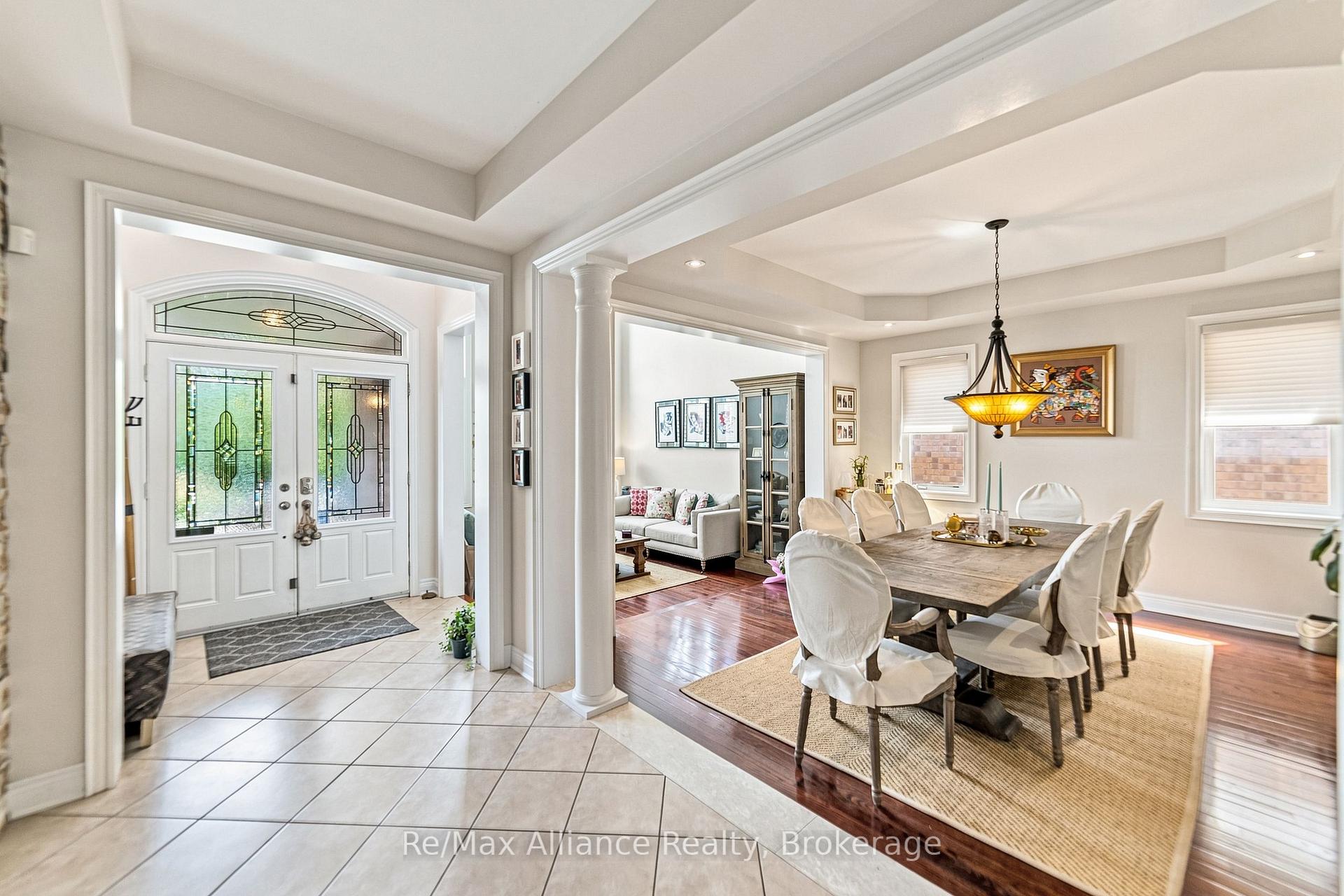 Photo 5 of 2404 Rideau Drive, Oakville, Joshua Creek — HOMEH
