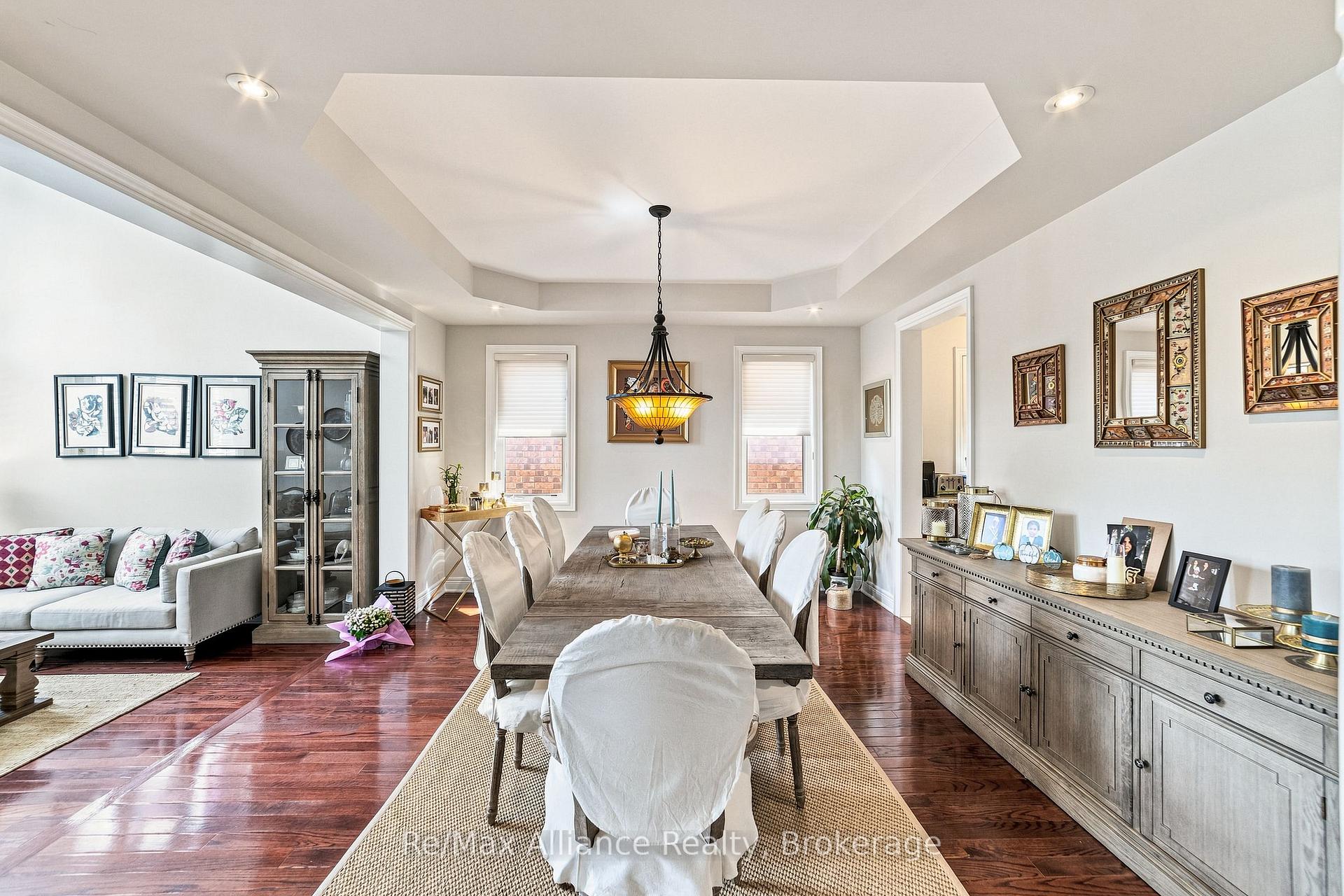 Photo 9 of 2404 Rideau Drive, Oakville, Joshua Creek — HOMEH