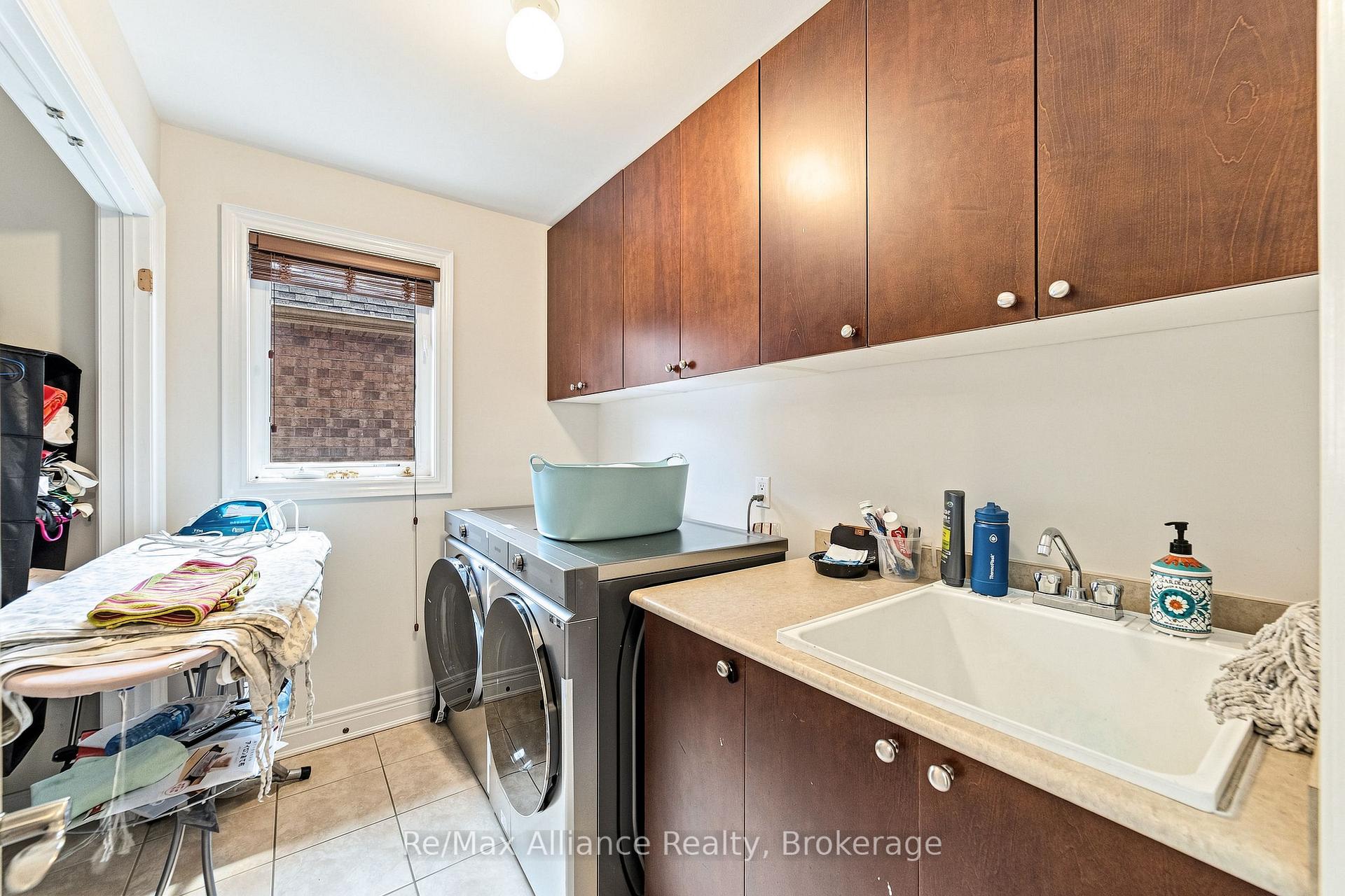 Photo 18 of 2404 Rideau Drive, Oakville, Joshua Creek — HOMEH