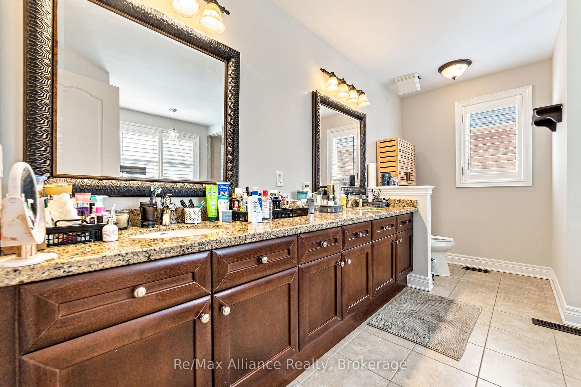 Photo 20 of 2404 Rideau Drive, Oakville, Joshua Creek — HOMEH