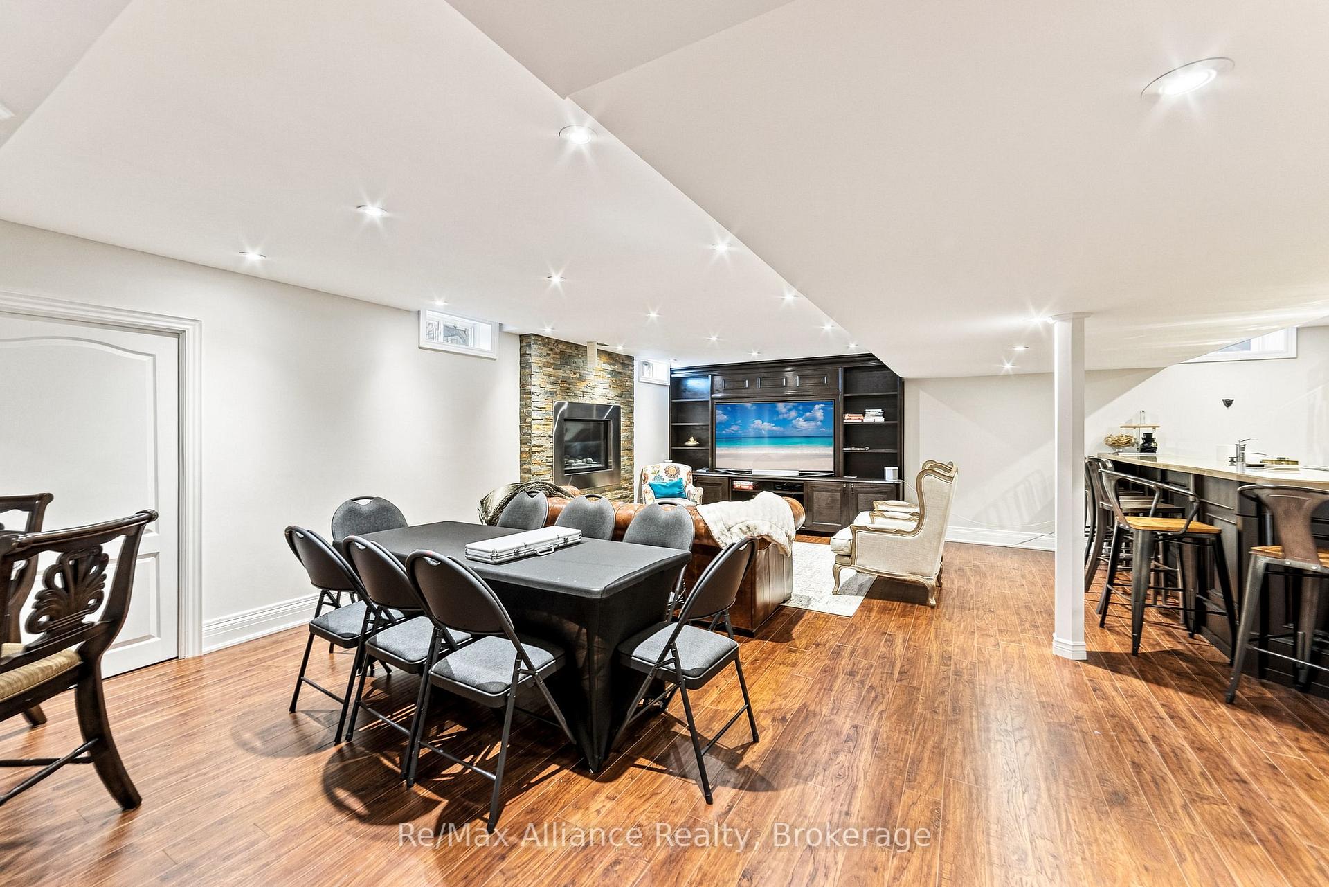 Photo 32 of 2404 Rideau Drive, Oakville, Joshua Creek — HOMEH