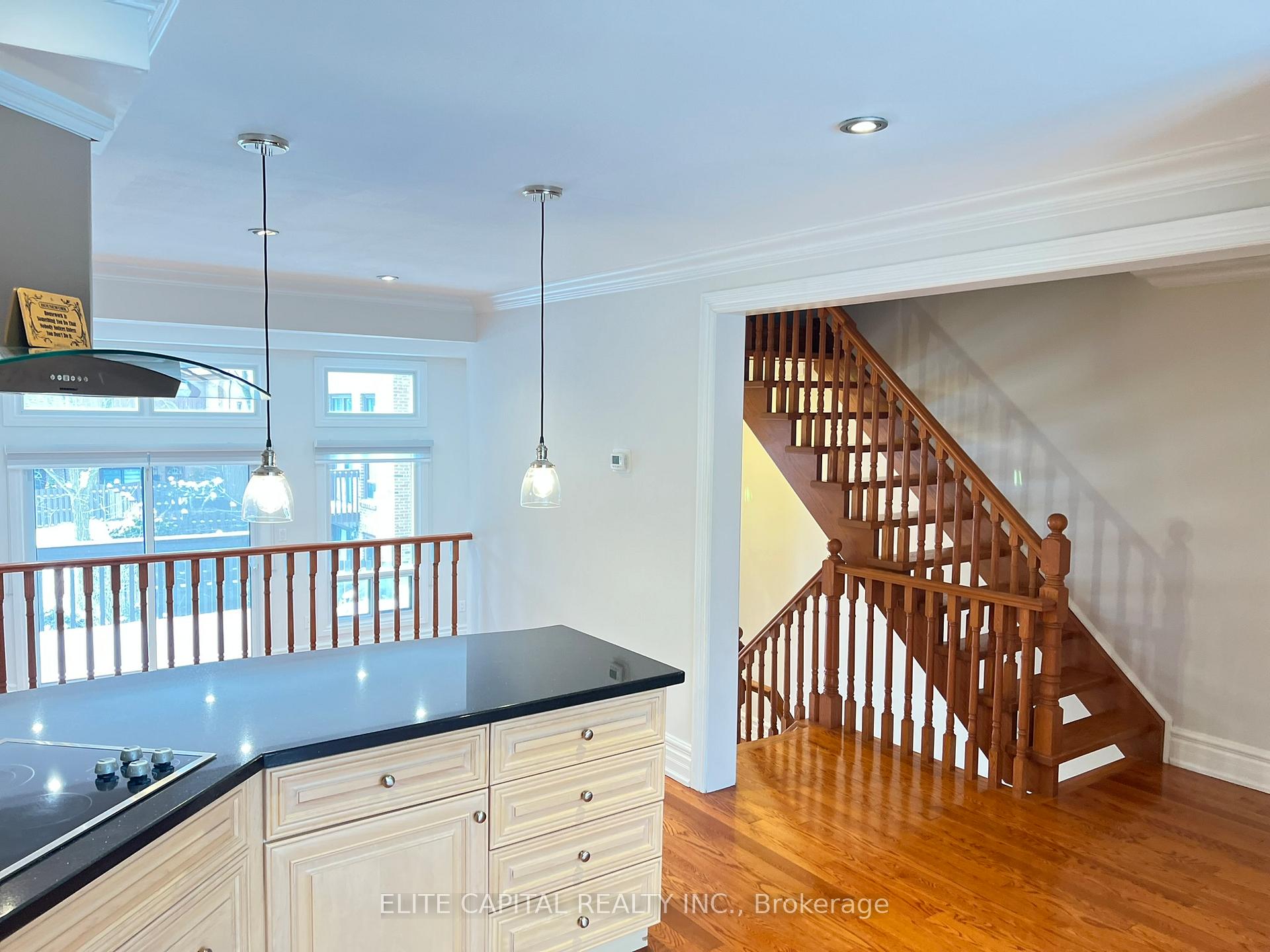 Photo 3 of 124 Wagon Trail Way, North York, Pleasant View — HOMEH