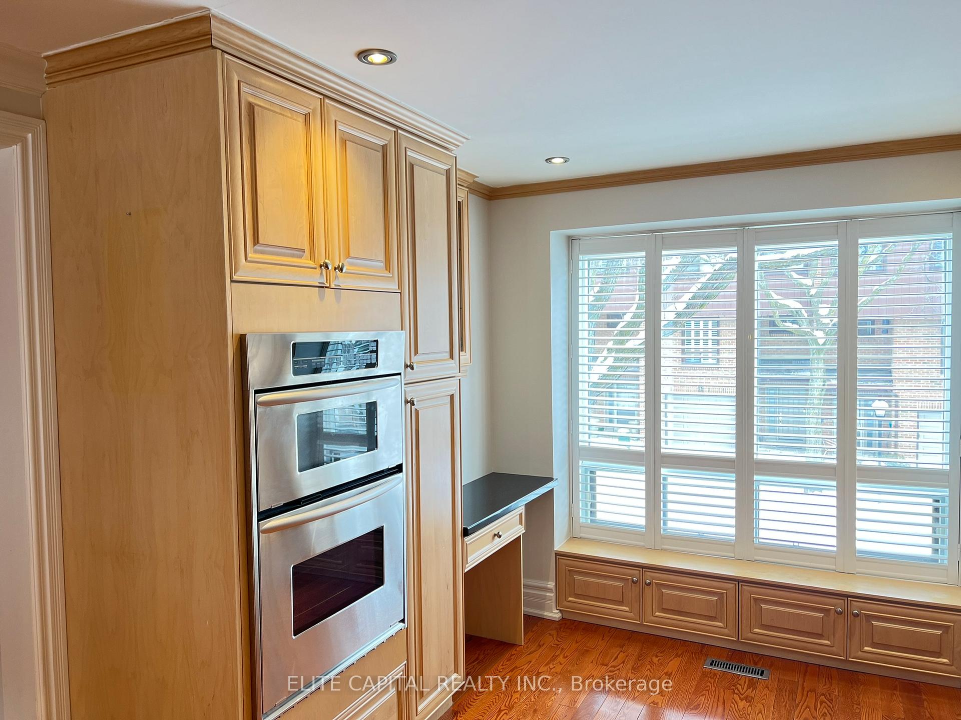 Photo 6 of 124 Wagon Trail Way, North York, Pleasant View — HOMEH