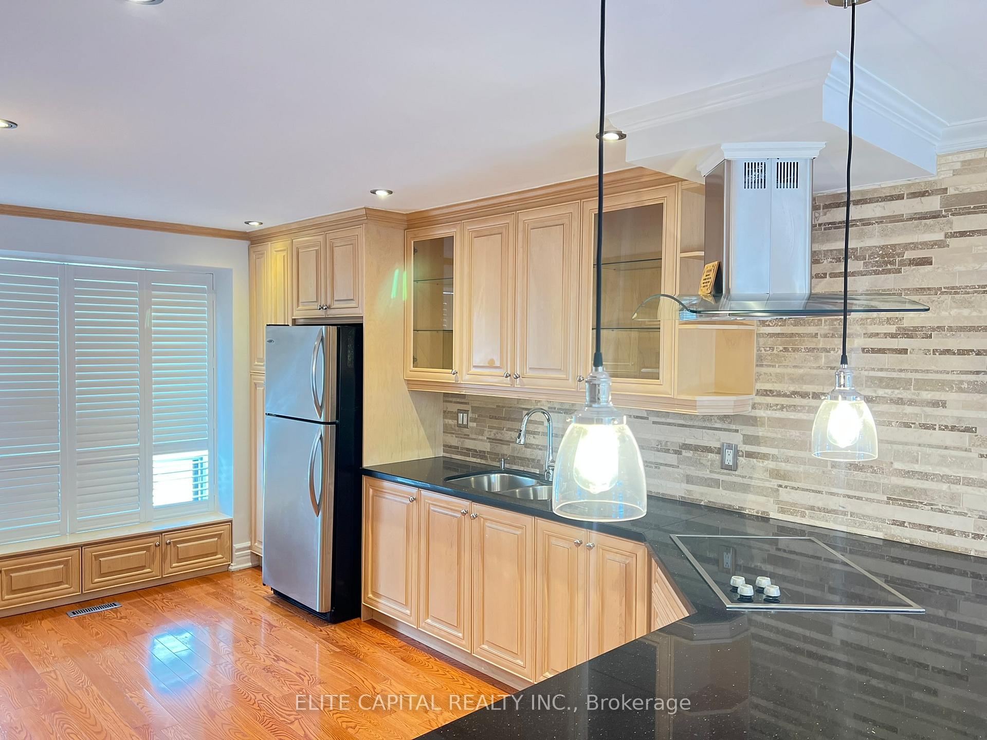 Photo 7 of 124 Wagon Trail Way, North York, Pleasant View — HOMEH