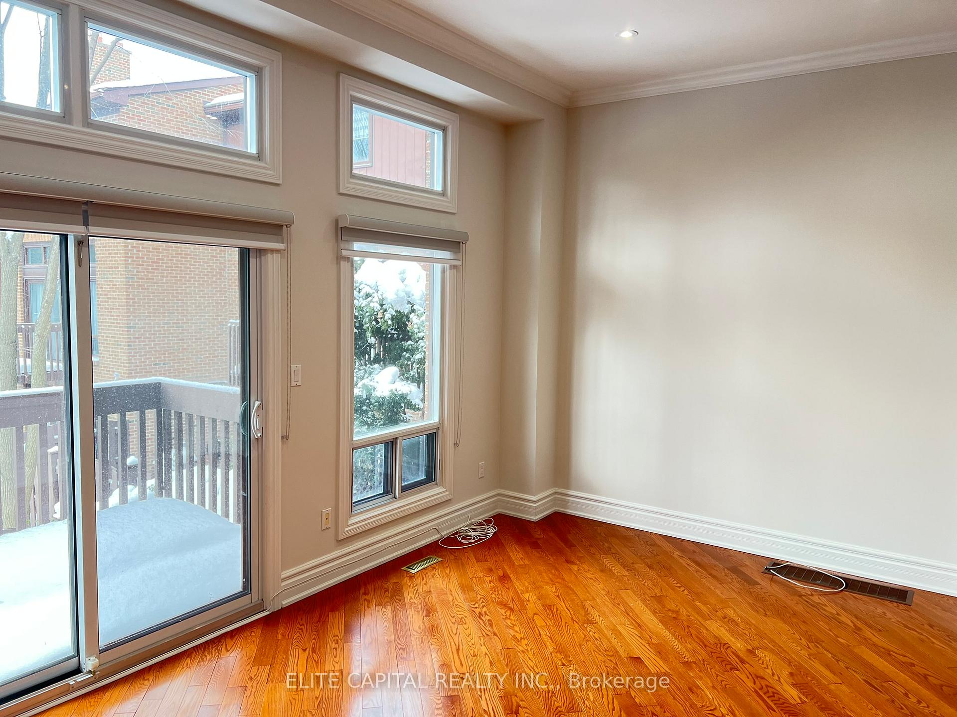 Photo 8 of 124 Wagon Trail Way, North York, Pleasant View — HOMEH