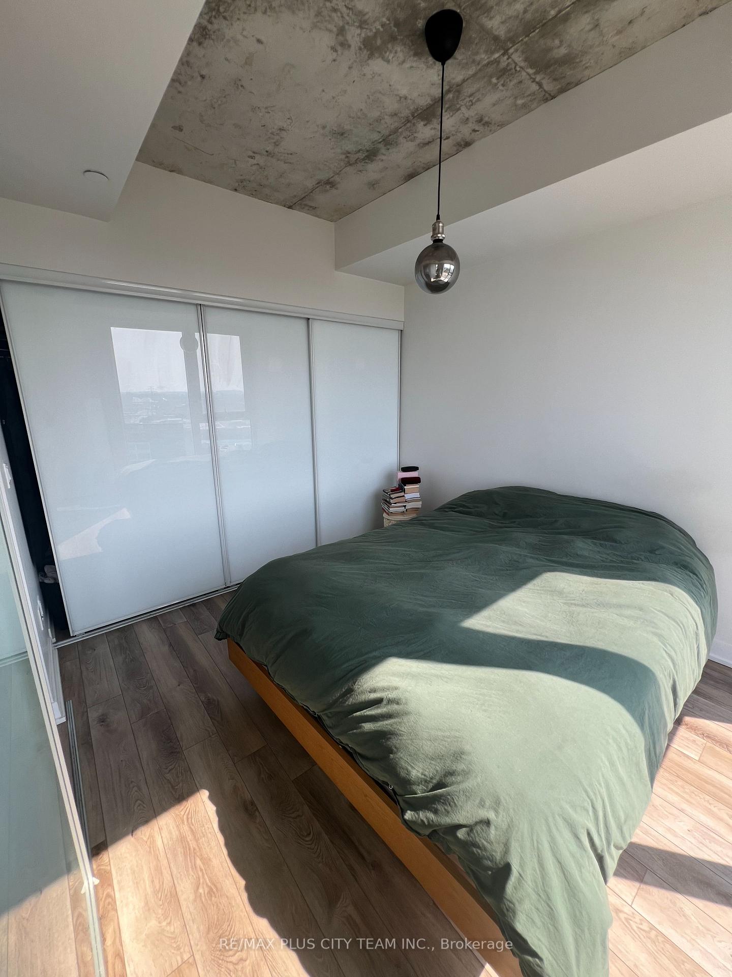 Photo 6 of Unit 1405, 15 Baseball Place, Toronto, South Riverdale — HOMEH
