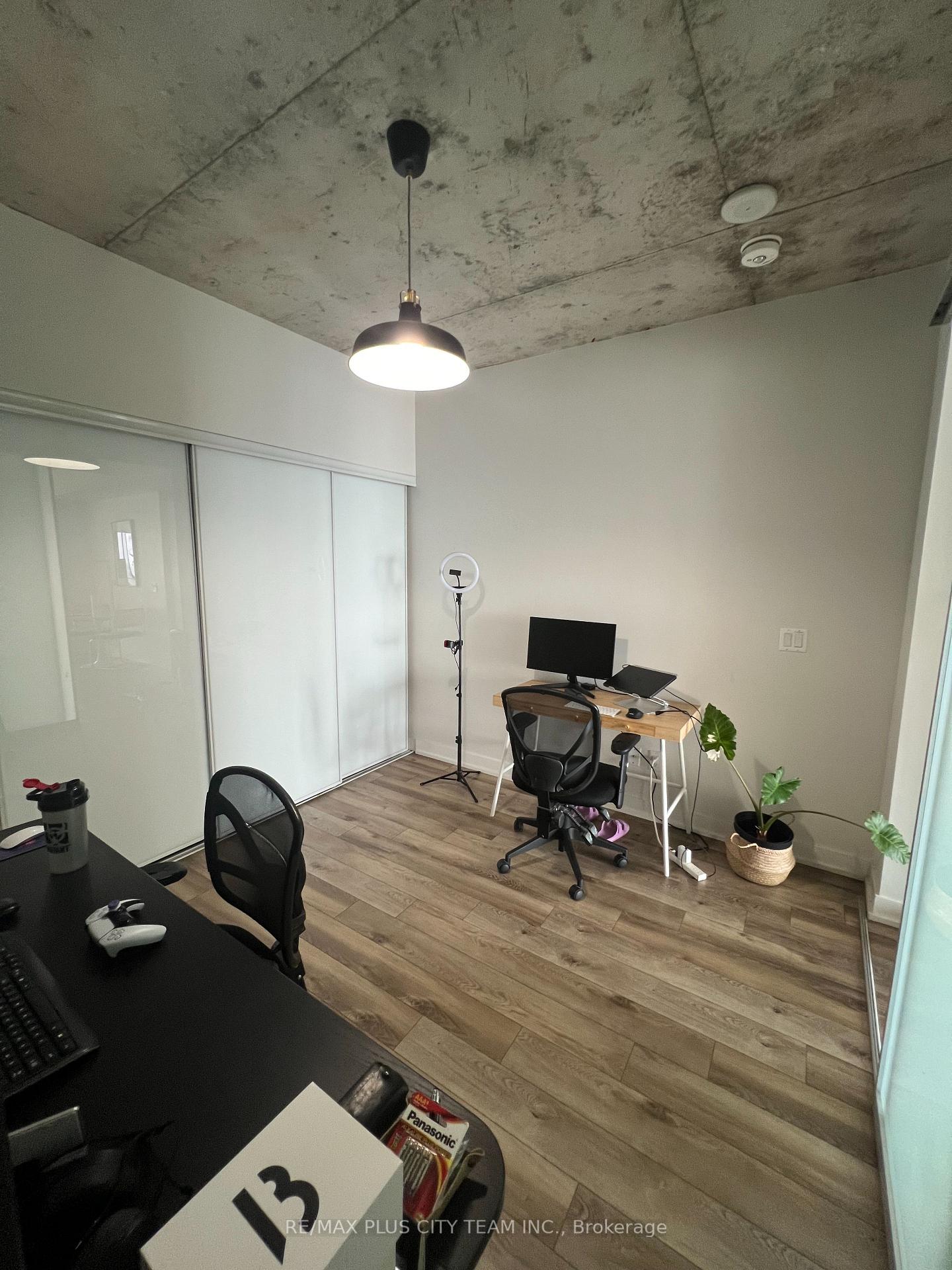 Photo 9 of Unit 1405, 15 Baseball Place, Toronto, South Riverdale — HOMEH