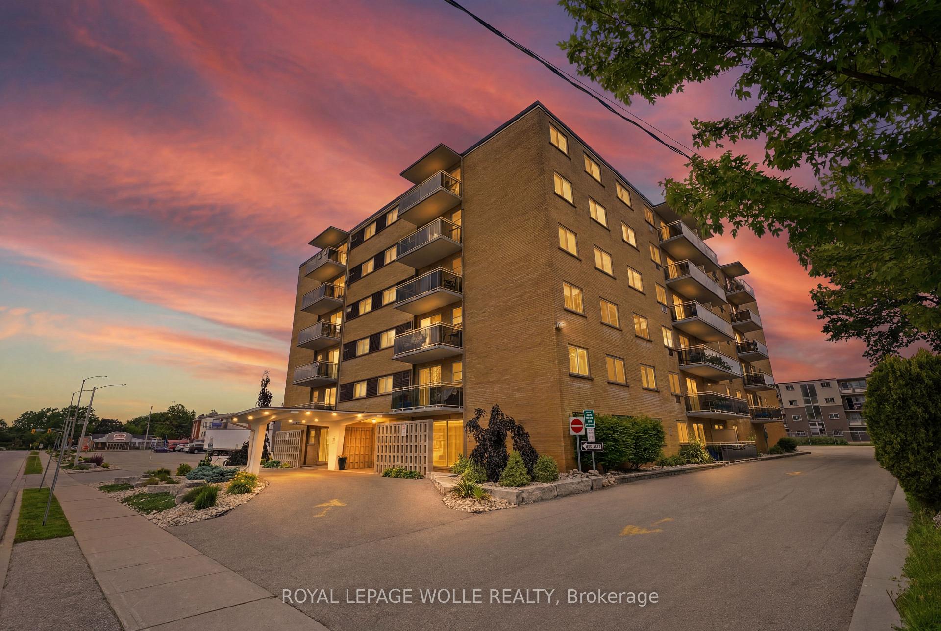 Photo of Unit 403, 87 St George Street