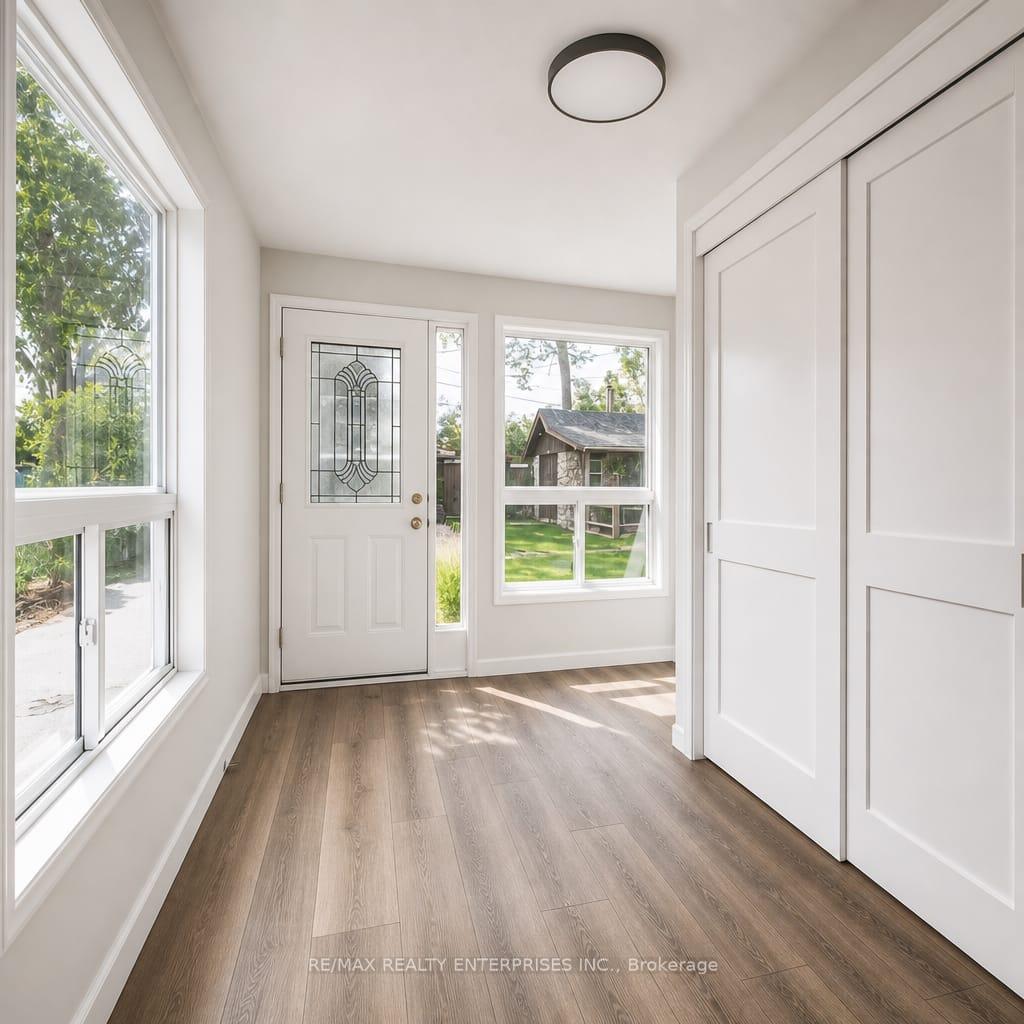 Photo 5 of Unit Main, 557 Stirling Avenue S, Kitchener, Southdale — HOMEH
