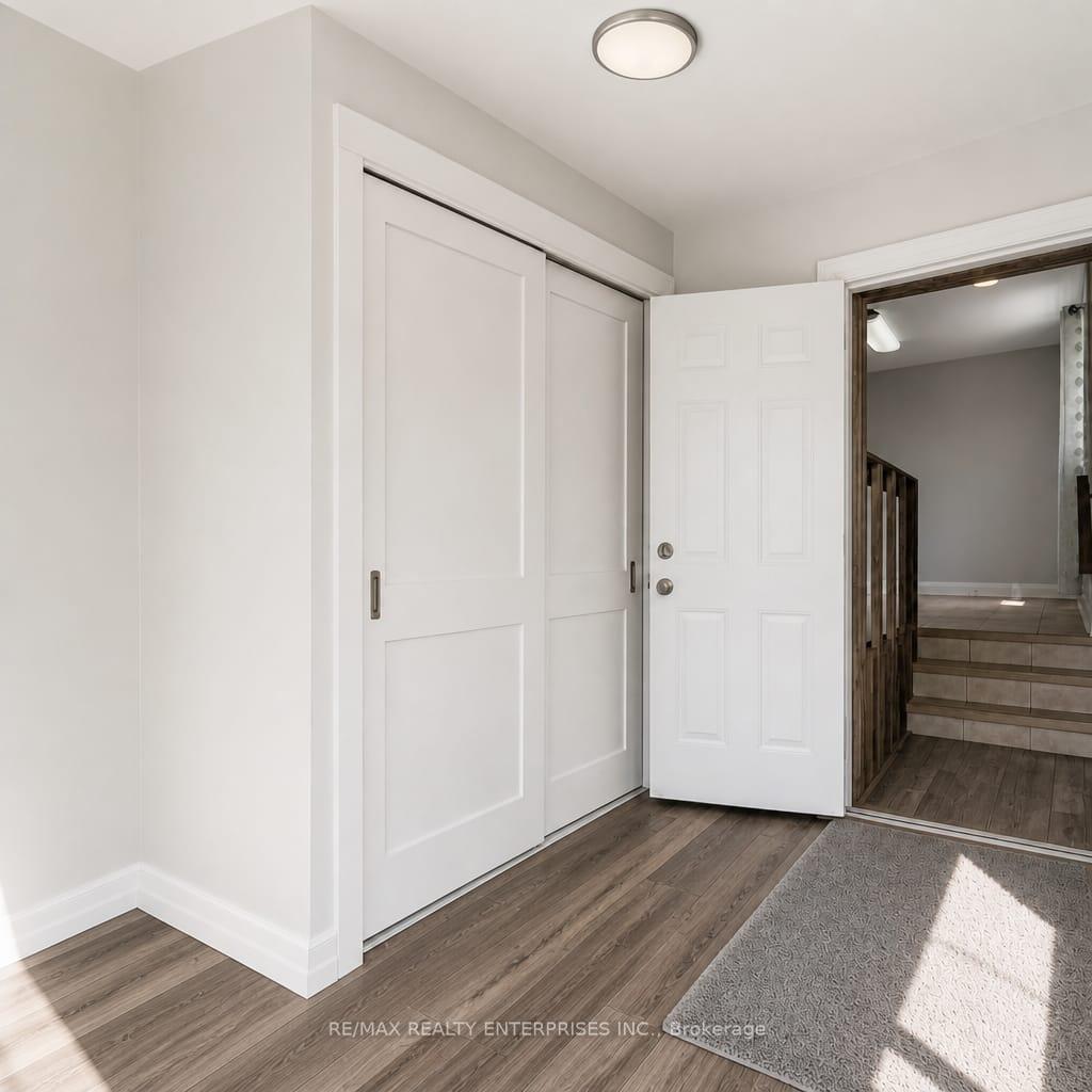 Photo 6 of Unit Main, 557 Stirling Avenue S, Kitchener, Southdale — HOMEH