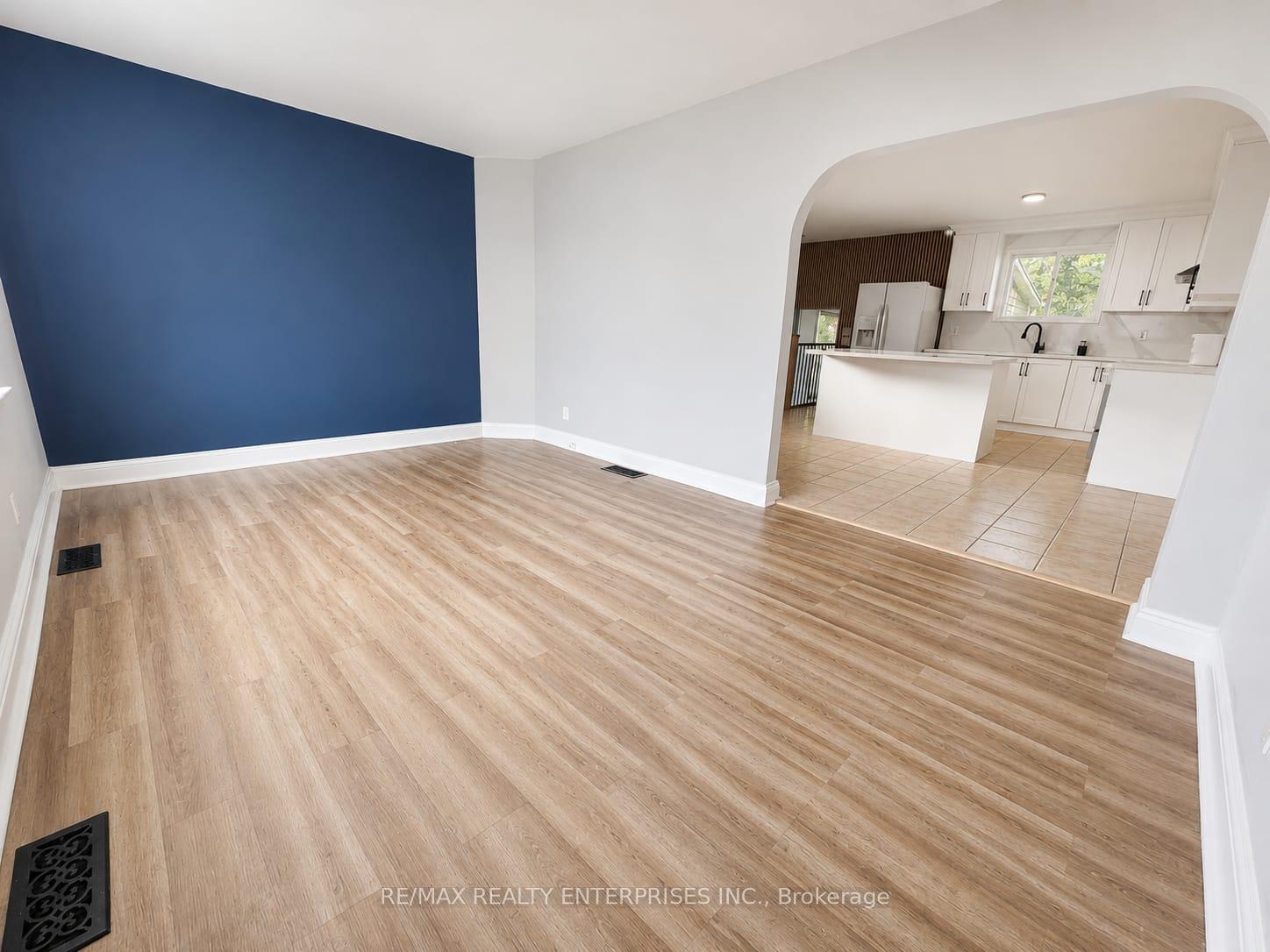 Photo 9 of Unit Main, 557 Stirling Avenue S, Kitchener, Southdale — HOMEH