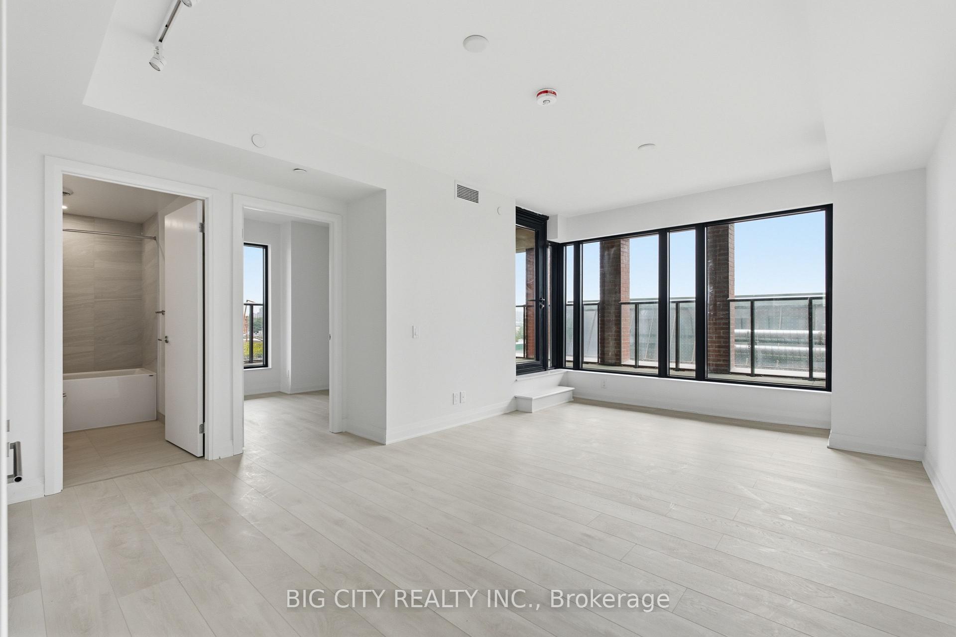 Photo 5 of Unit 310, 25 Frederick Todd Way, Toronto, East York — HOMEH