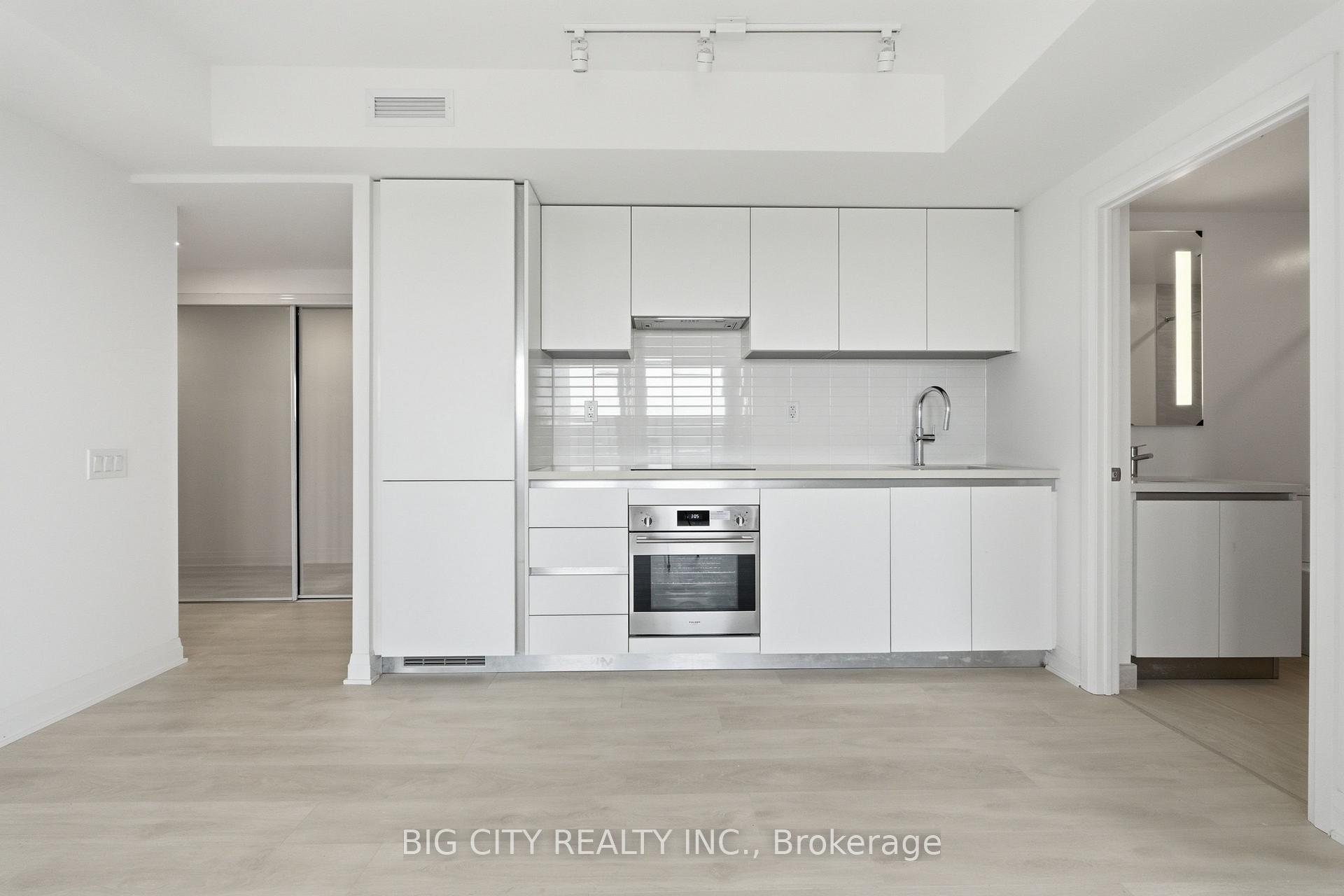 Photo 8 of Unit 310, 25 Frederick Todd Way, Toronto, East York — HOMEH