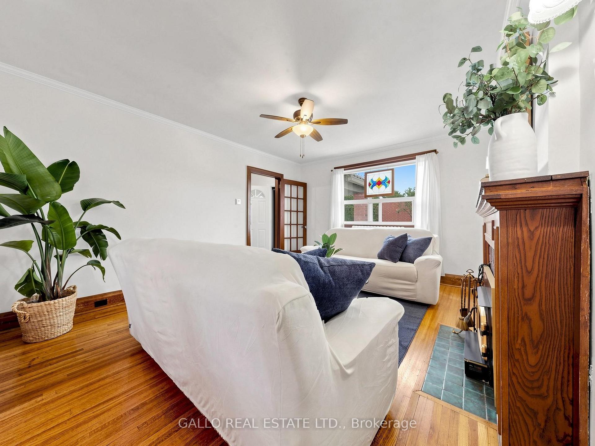 Photo 8 of 761 Sammon Avenue S, Toronto, Danforth Village-East York — HOMEH